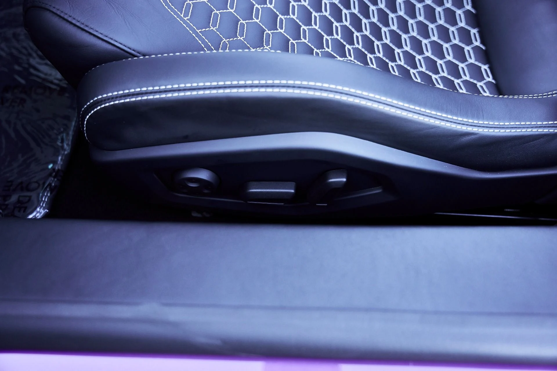 mph036_3875847239_Used_2024_Lamborghini_Huracan_EVO_Base_1774744559_776b6a6ceb