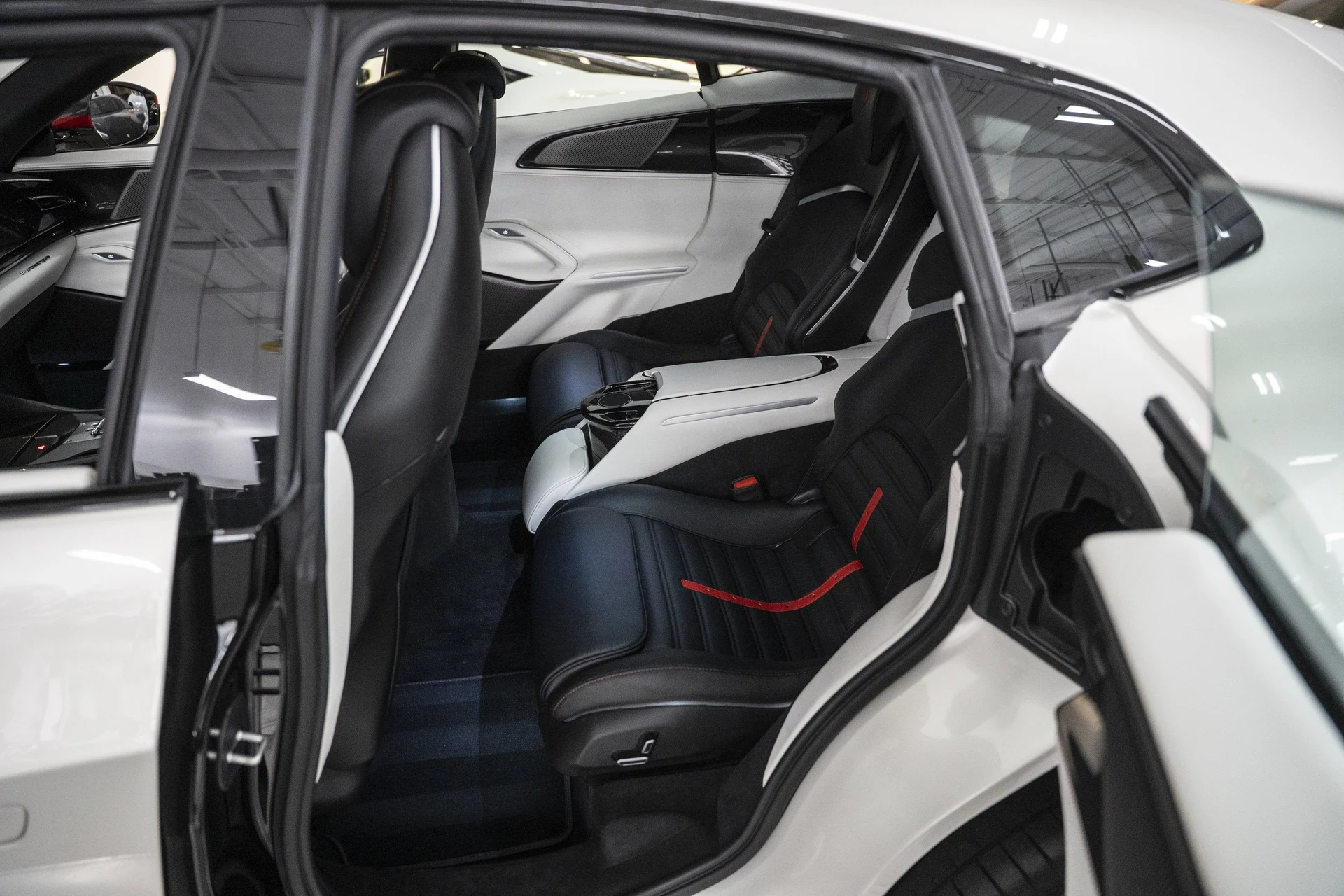 mph036_3881846033_504af36605fd48649b97865e7e69e794_2909a42501