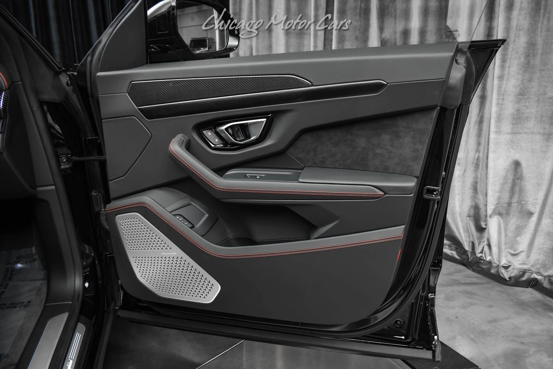 mph036_3882496893_11746_p37_l_7f5bec4472