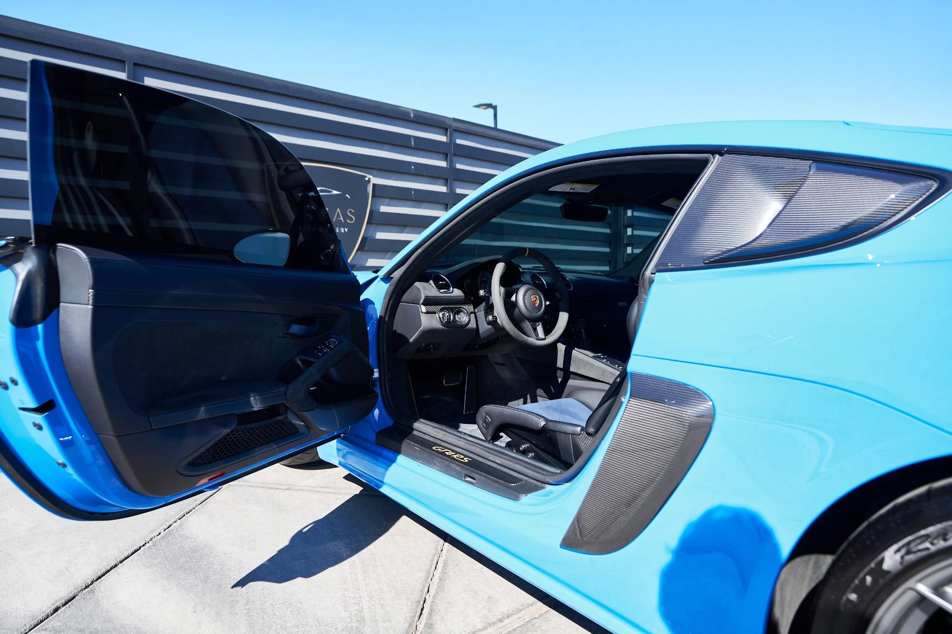 mph036_389453430_Used_2023_Porsche_718_Cayman_GT_4_RS_1760748902_20fa47b6e0