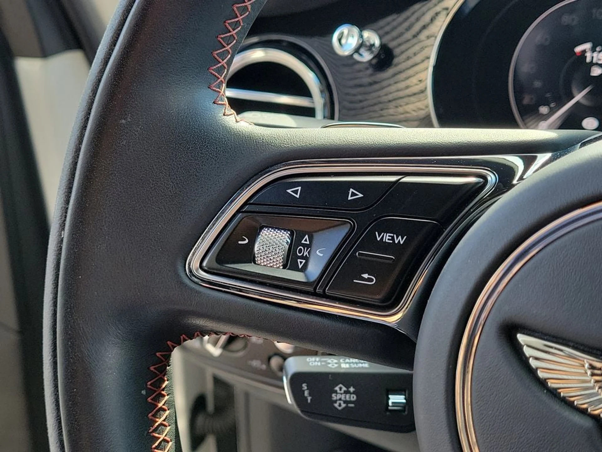 mph036_3899415527_37_bc1181389b