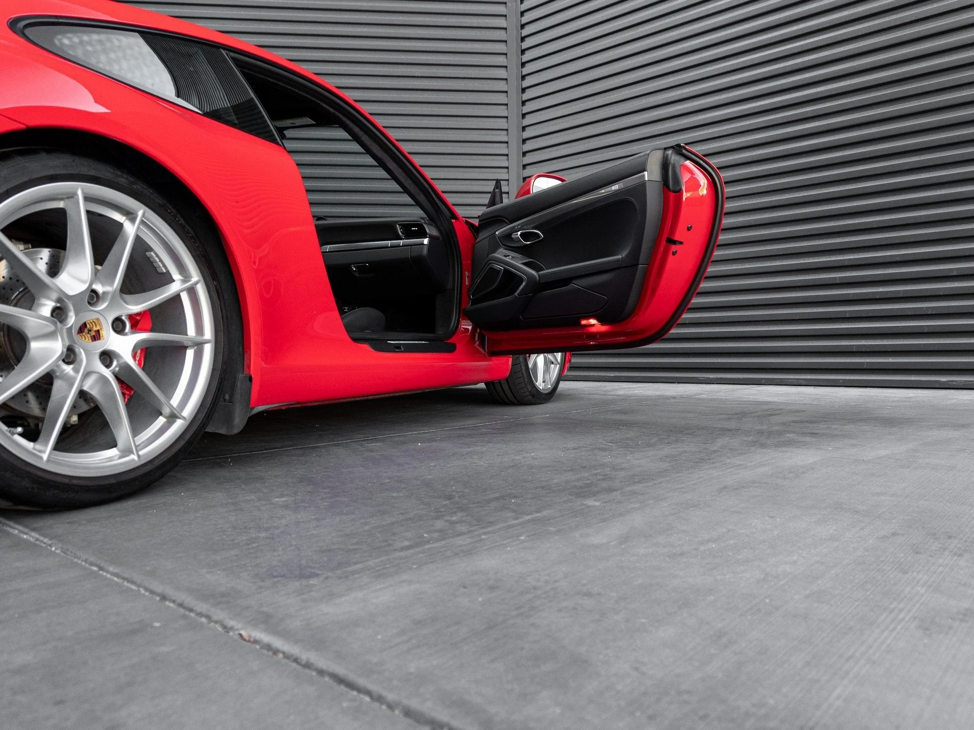 mph036_3899989664_37_5f9770c61c