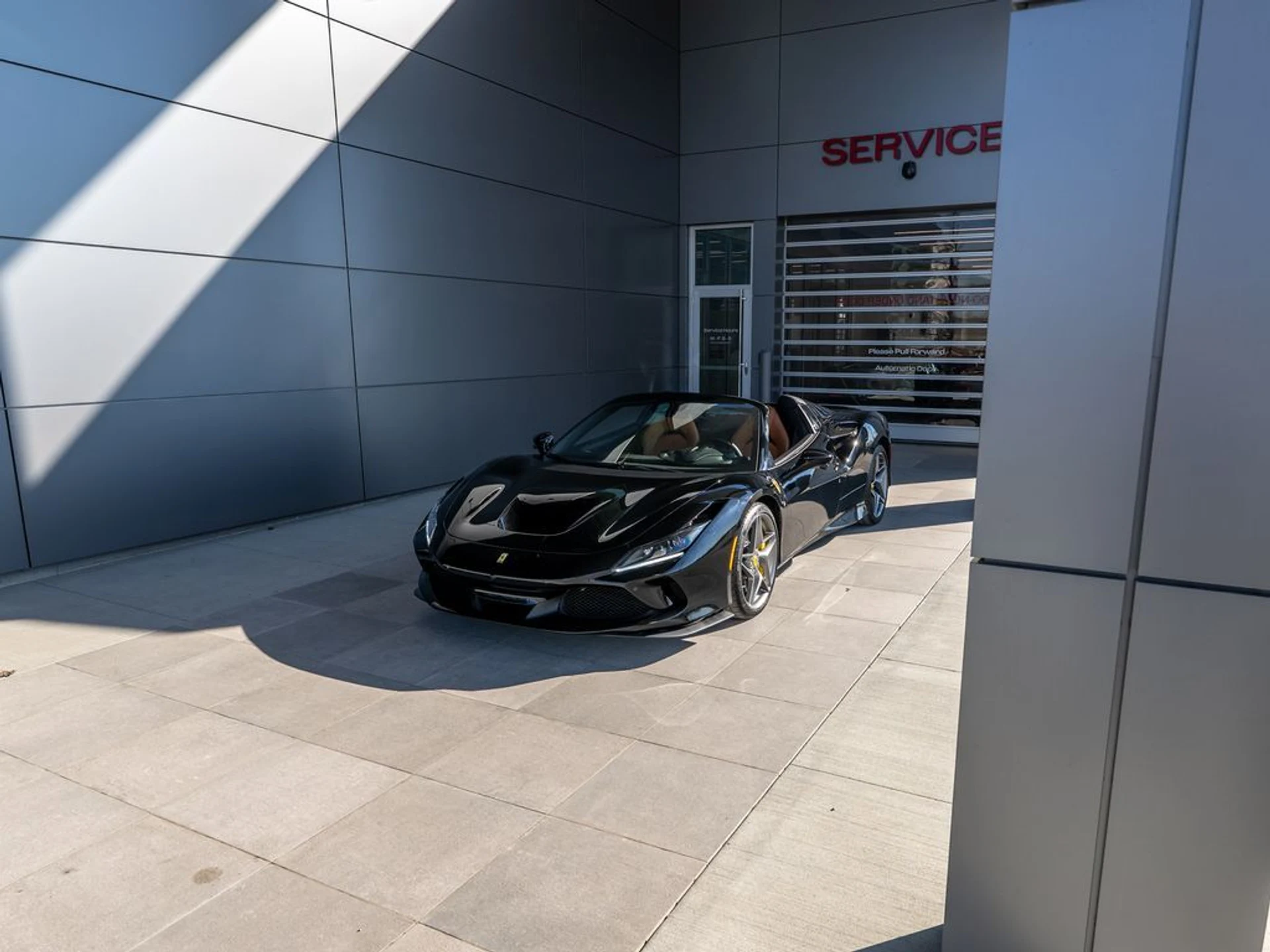 mph036_390934539_abe22055_0617_45e2_9605_d3b0780cc57b_a893443e14