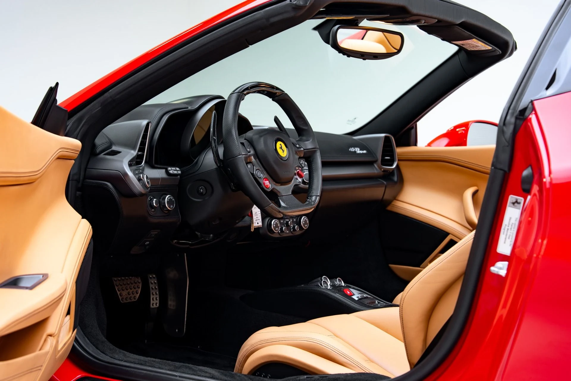 mph036_3930094494_Used_2014_Ferrari_458_Spider_1778539625_c16302eaaf