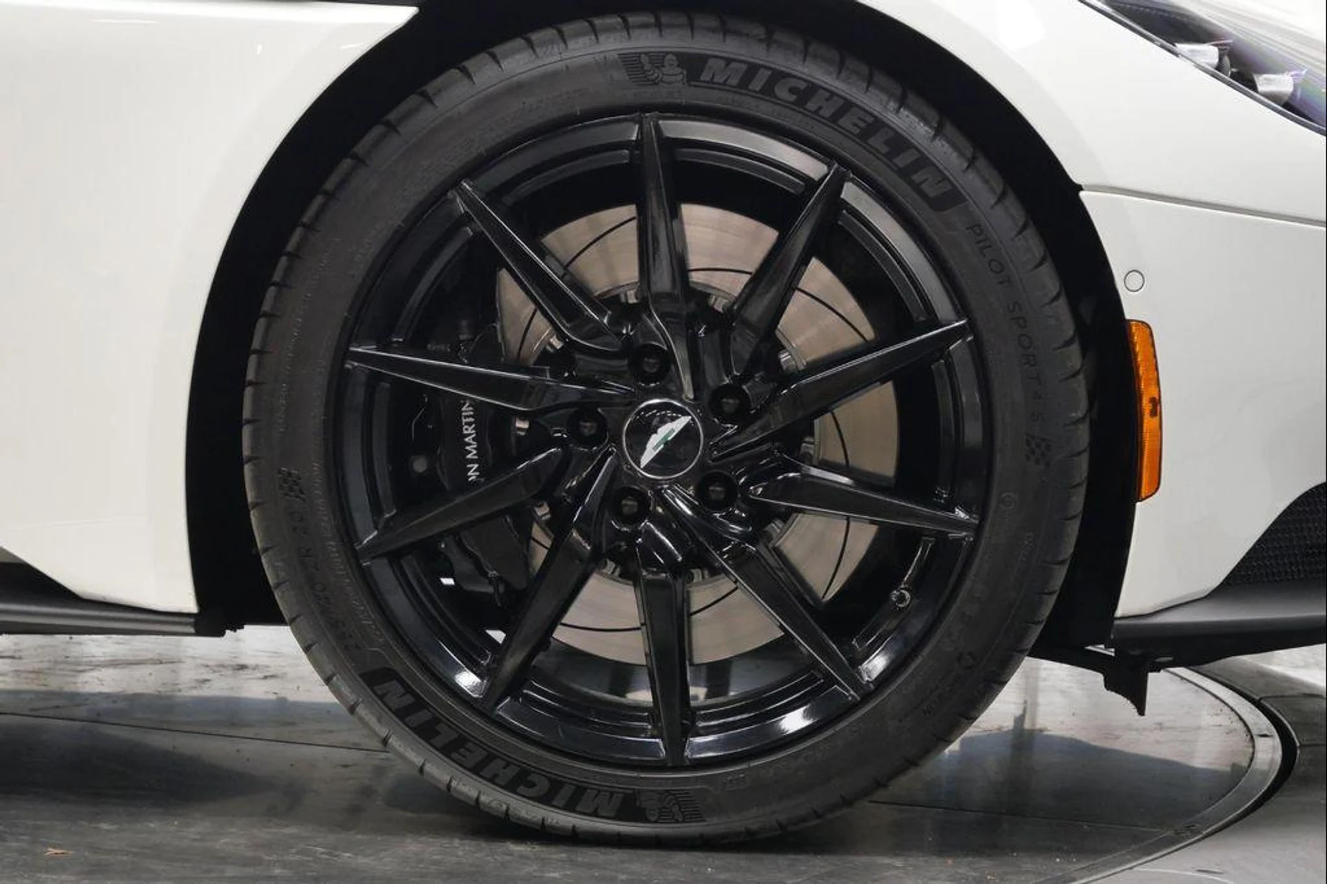 mph036_3933397353_ed8jn_Tgmjn2_D9r0zmc8_KT_61_Ul_E8_caea68aaaf