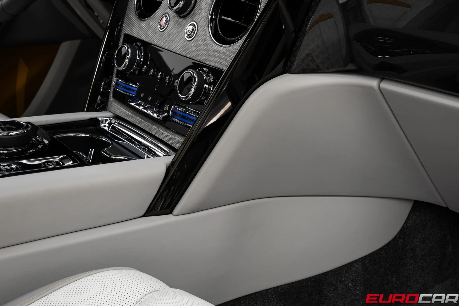 mph036_3936472903_image_37_b916f128b8