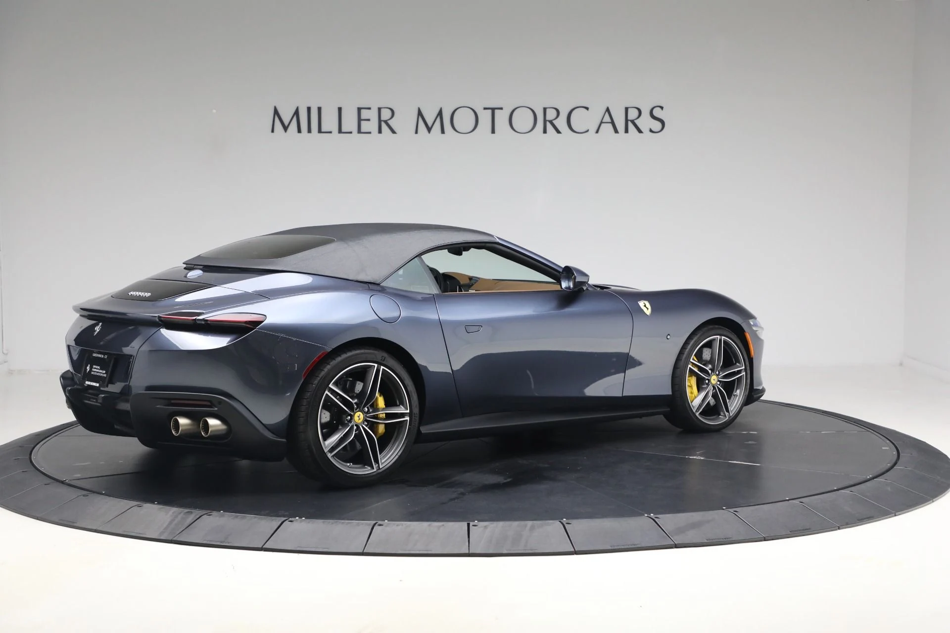 mph036_3938229655_Used_2025_Ferrari_Roma_Spider_1793294137_8105678c36