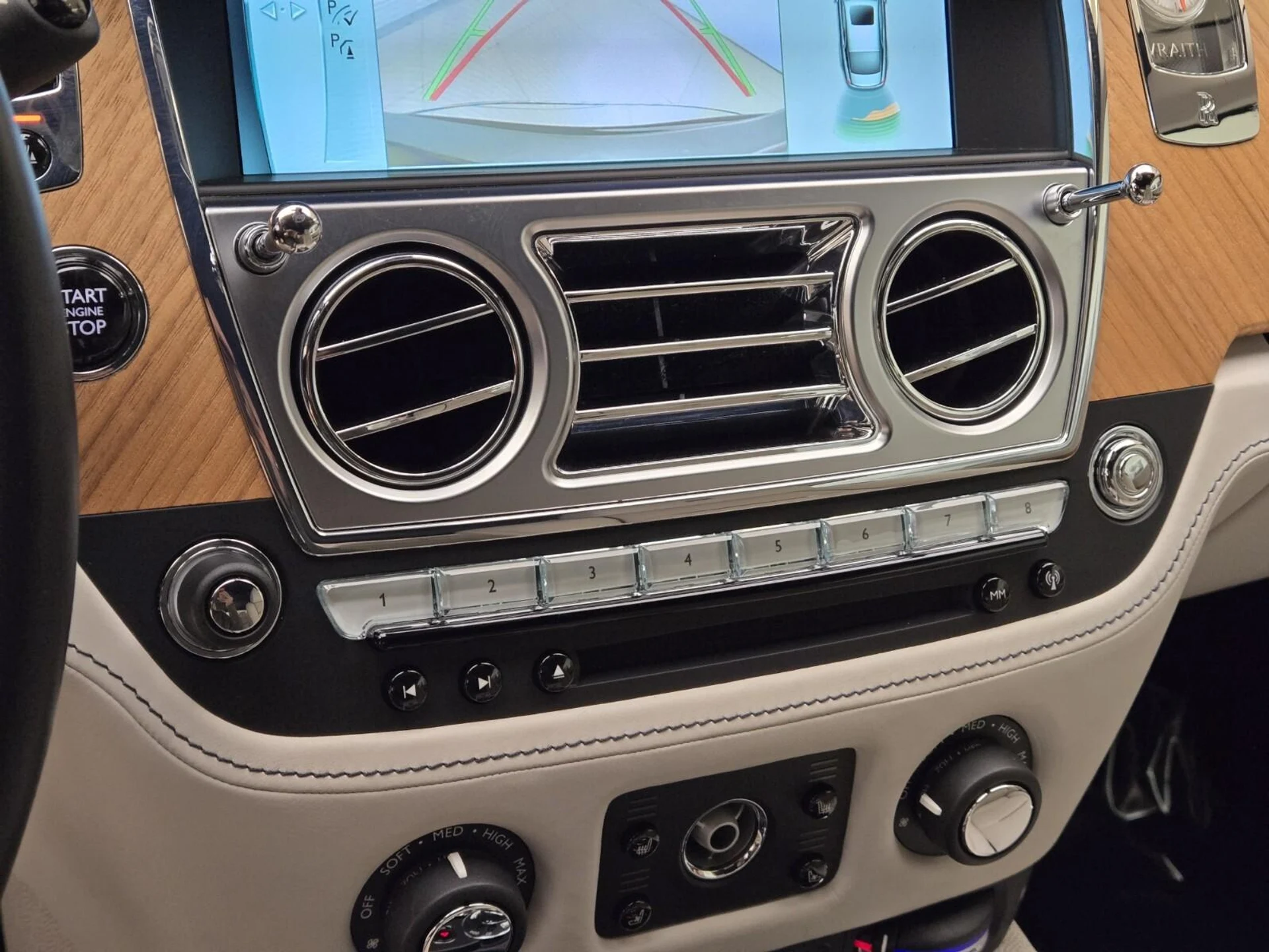 mph036_3947072988_Used_2016_Rolls_Royce_Wraith_1767163724_6bbf067df0