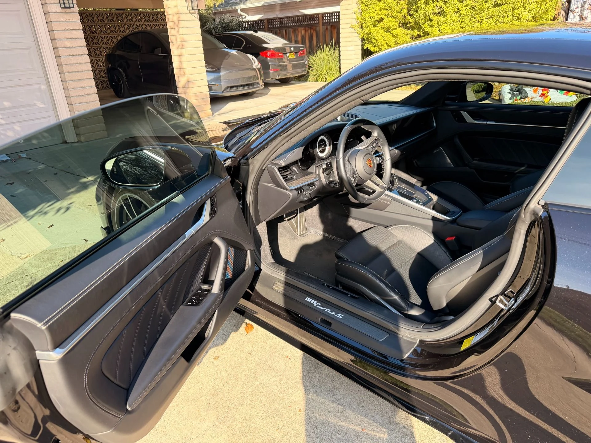 mph036_395341955_Used_2021_Porsche_911_Turbo_S_1766101435_f9149950a5