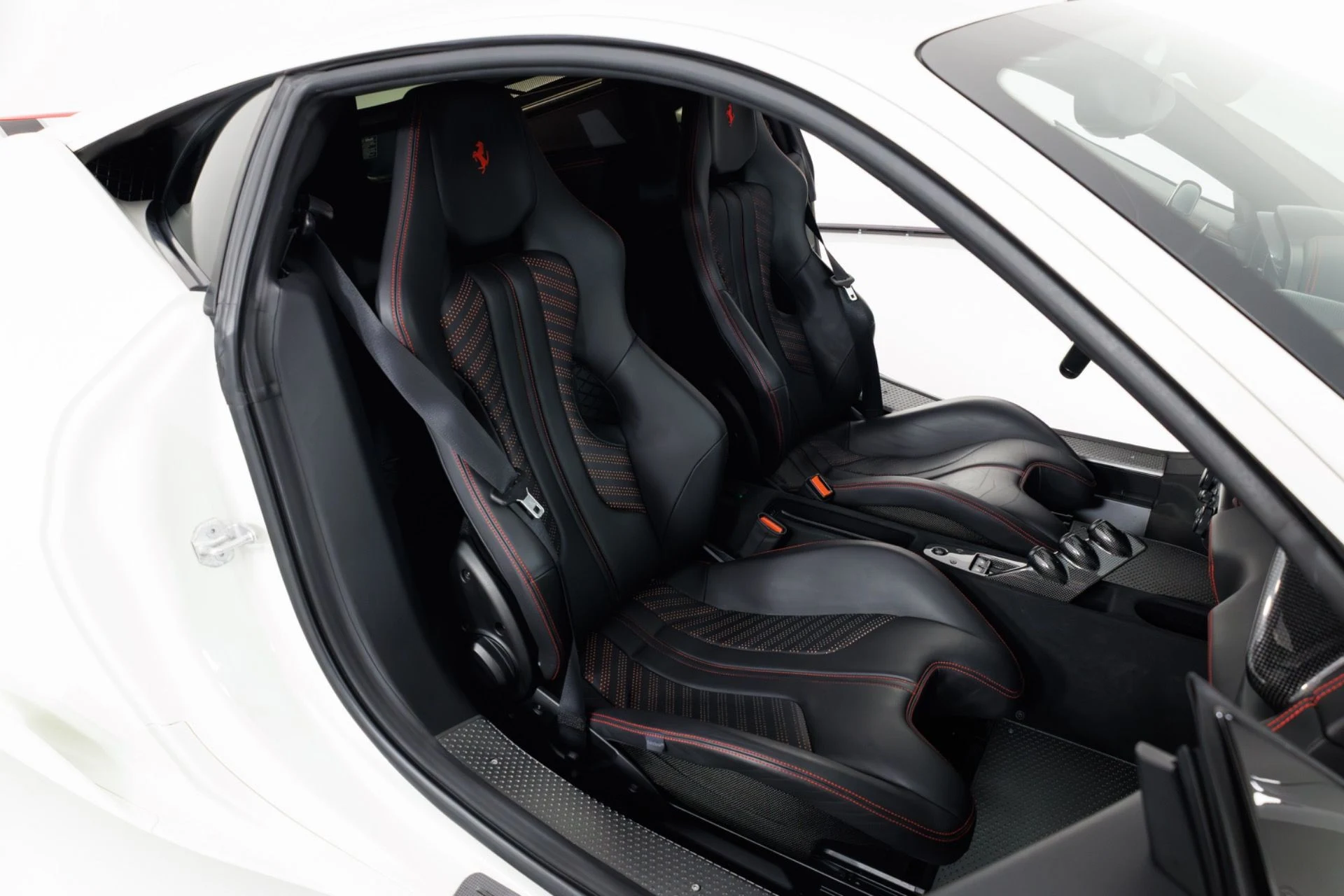 mph036_3956026621_Used_2014_Ferrari_458_Italia_Speciale_1773085148_532abb36df