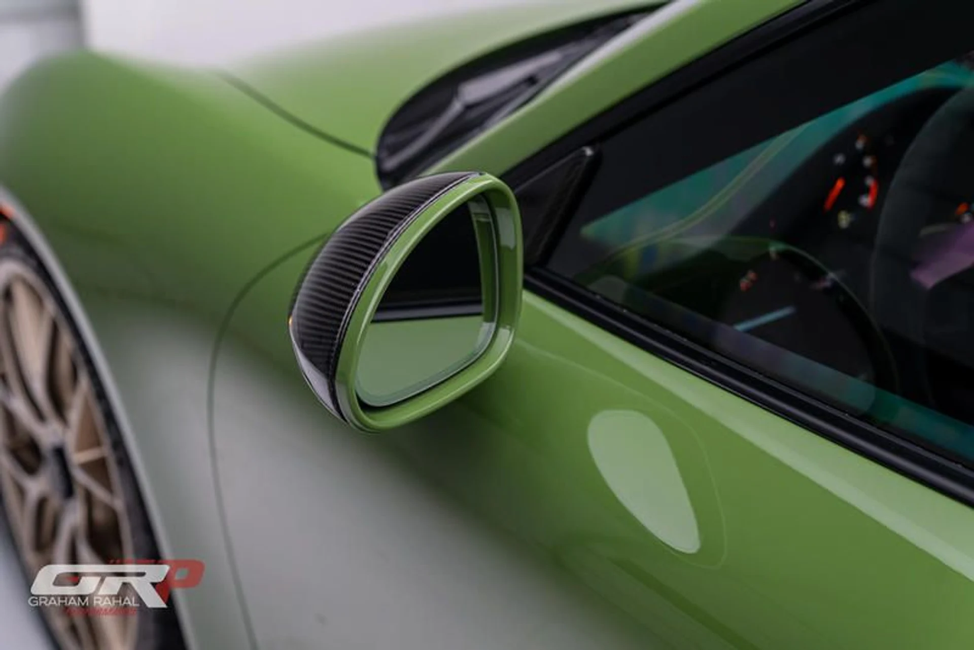 mph036_3970456787_8_C8_BB_893_5_D77_4_D40_BE_40_9450_E13_B0_E0_C_16857b1dbc