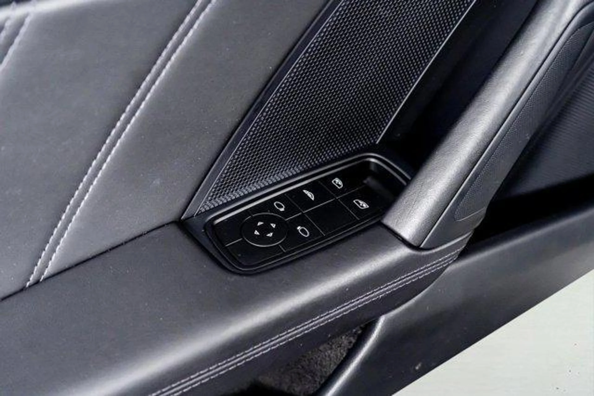 mph036_397235953_NX_Oc5b_Yx_KH_58an7b71_6qa_Frd_Y_a564d2586f