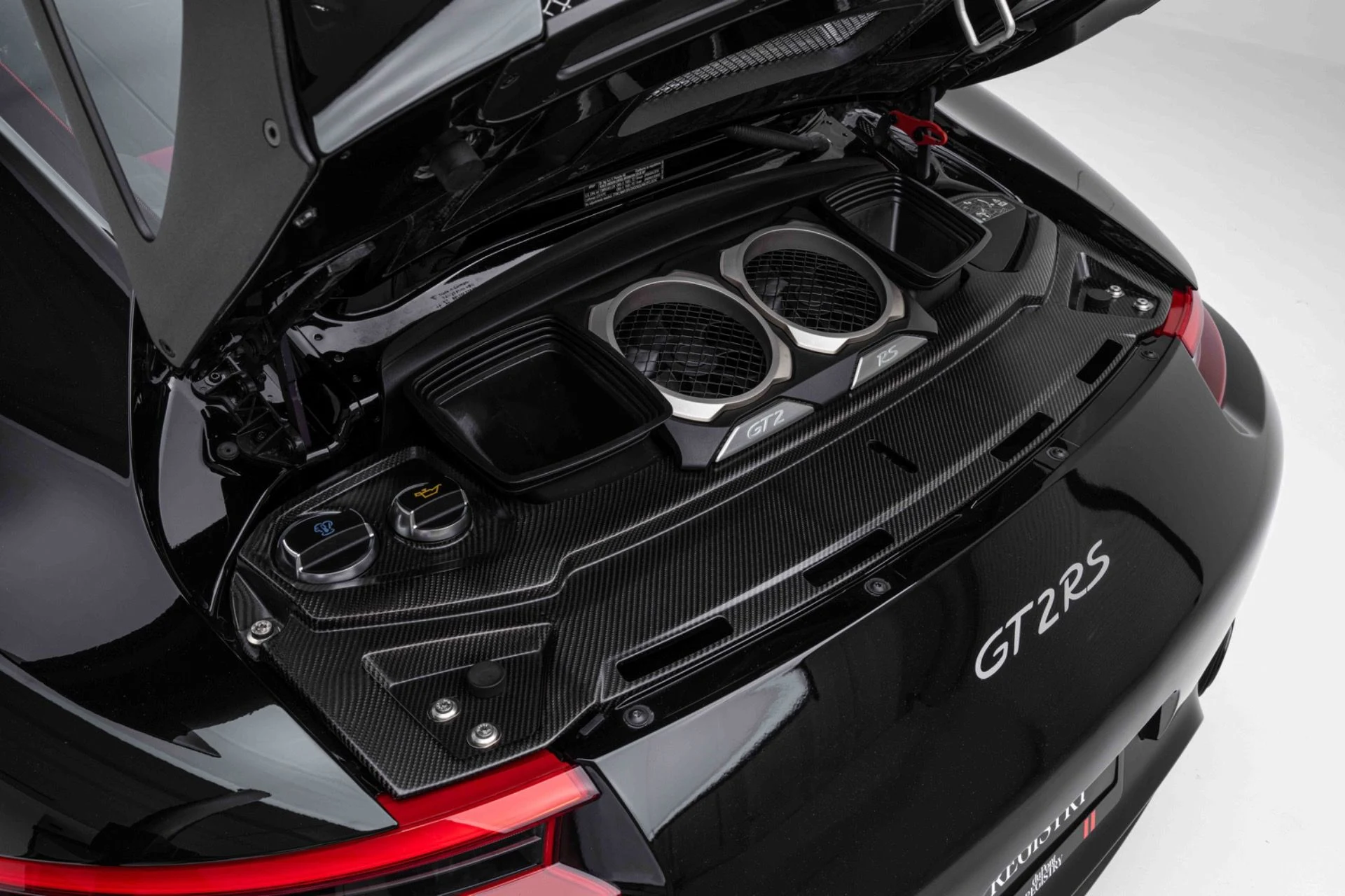 mph036_3983453724_Used_2018_Porsche_911_GT_2_RS_1774025663_e71201941d