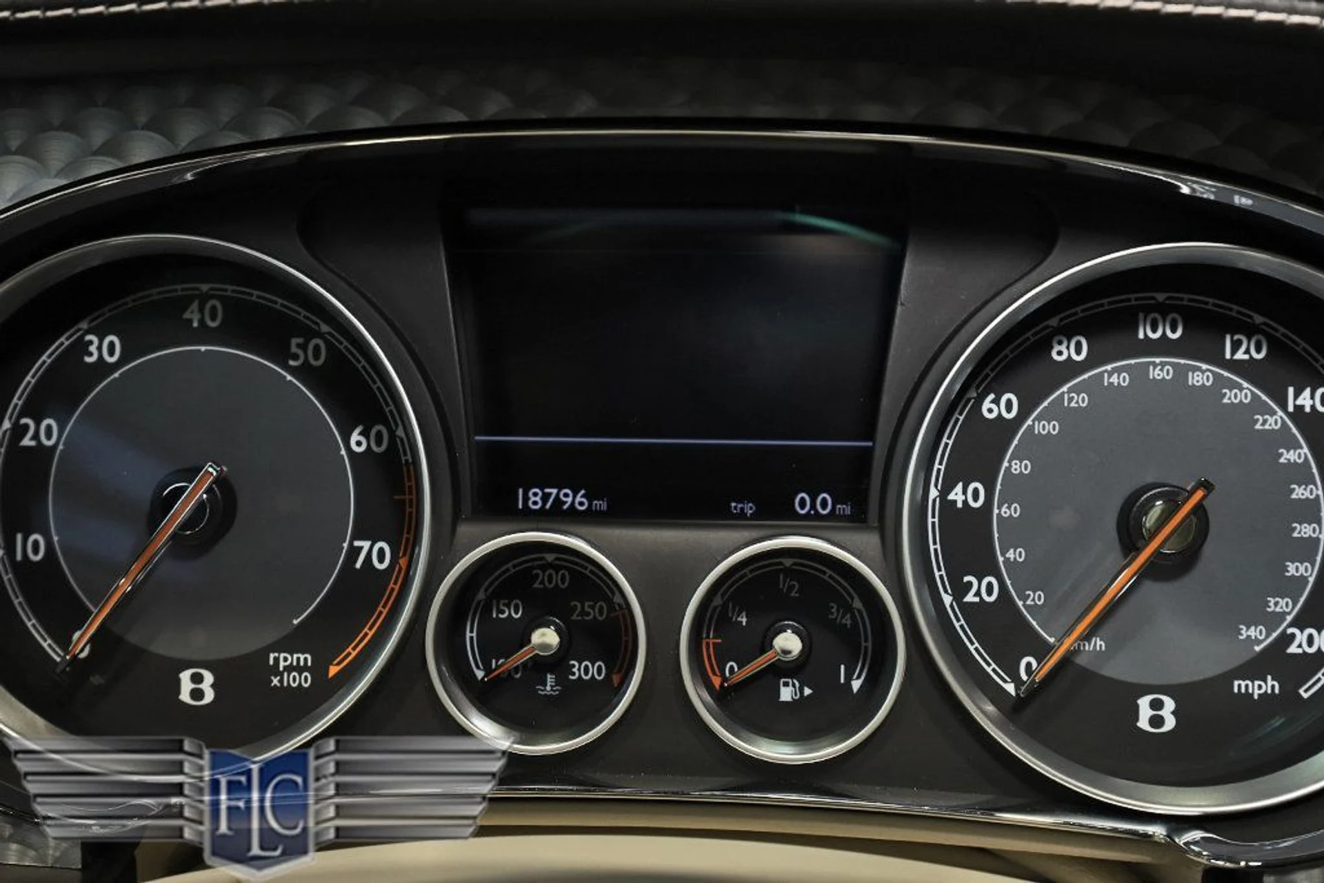 mph036_3994612469_used_2013_bentley_continental_gt_v8_gtcv8convertible_9689_22957223_37_1024_26d14518f4