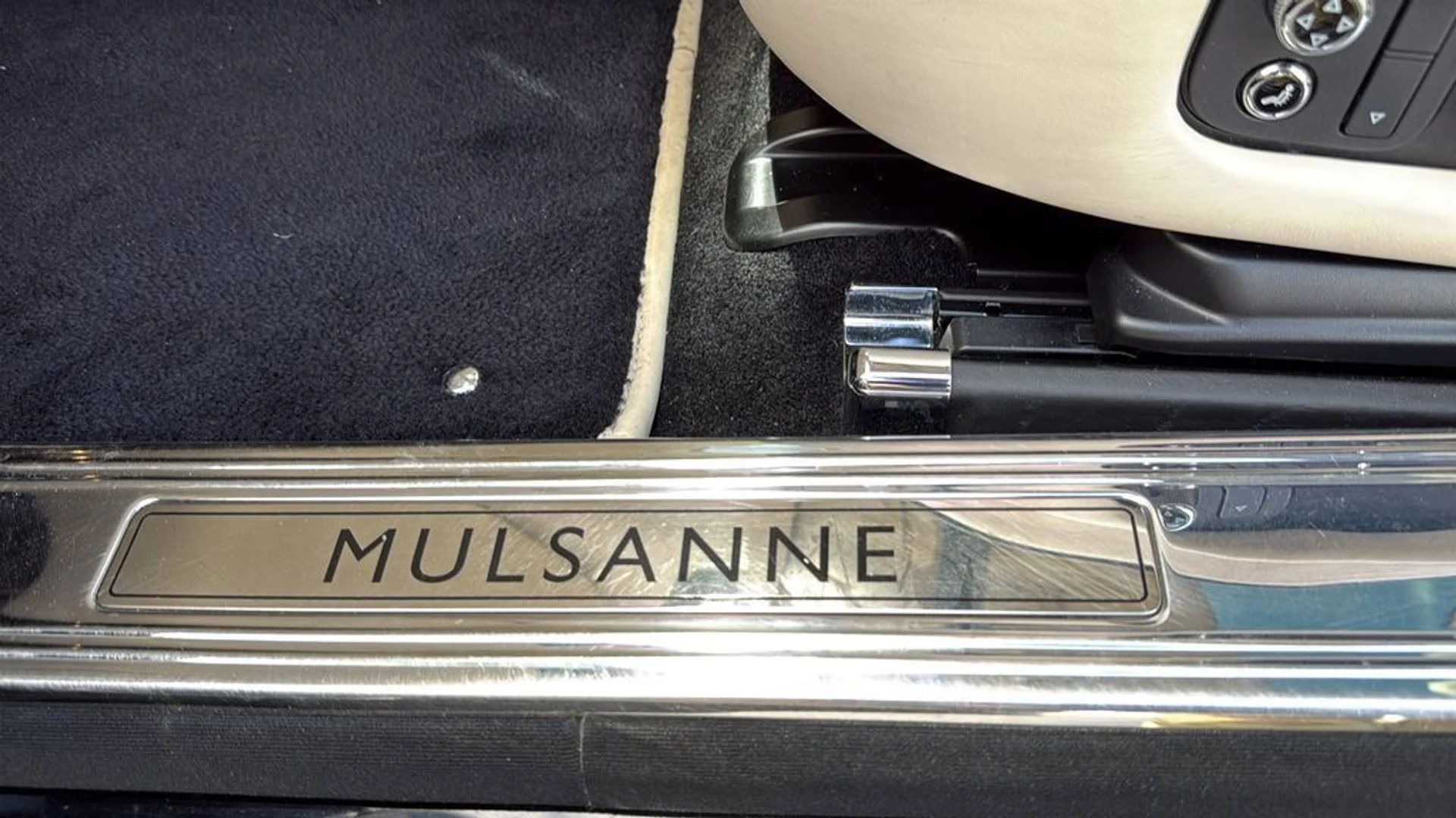 mph036_3999213344_67c8f11d19a547f381e2a83d721f34cb_0a34bf0b74