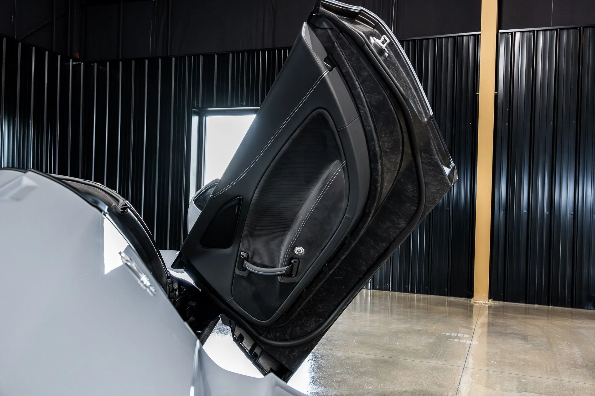 mph036_4003000893_13748_p37_l_b11a3d7cad