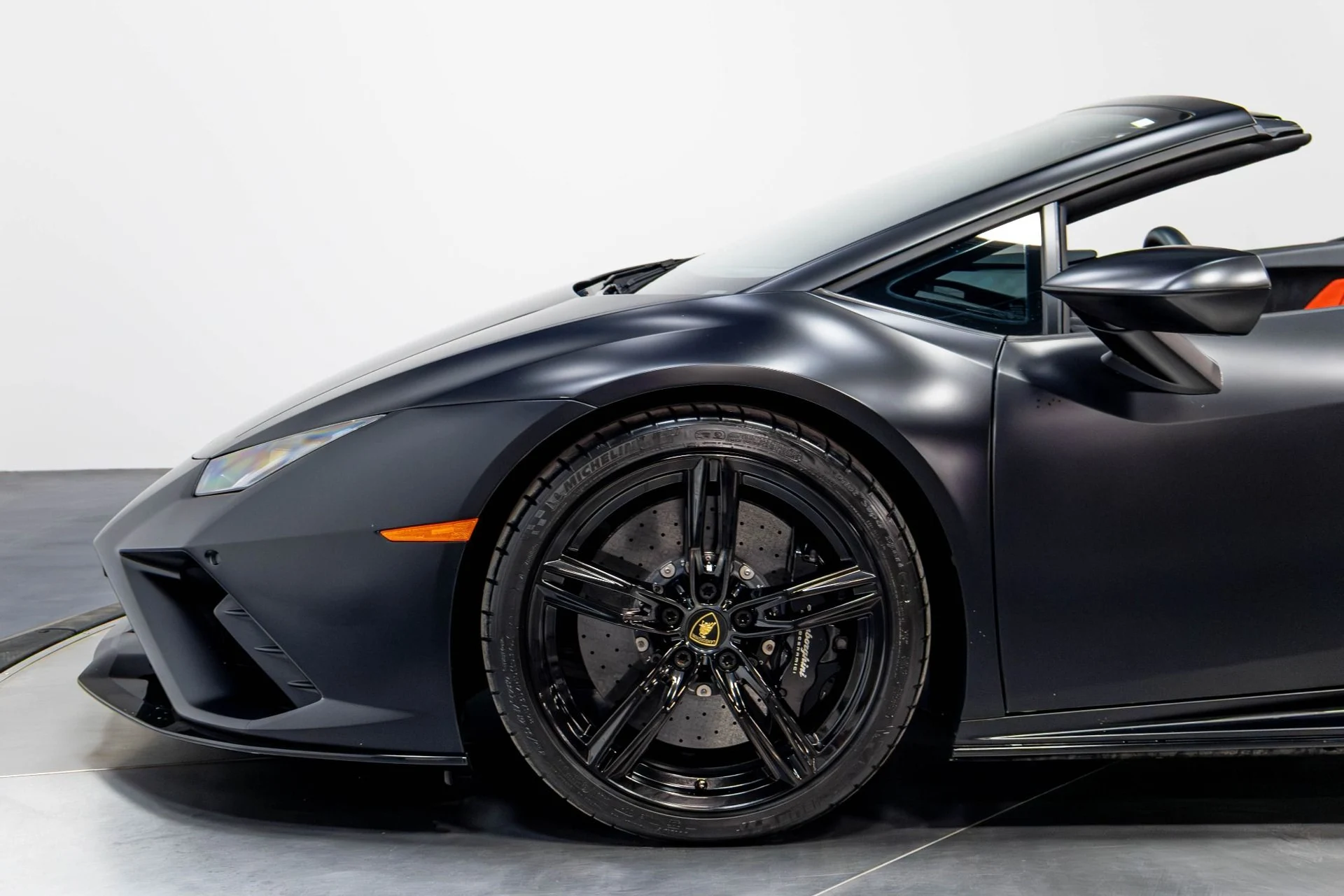 mph036_4008913460_Used_2021_Lamborghini_Huracan_EVO_EVO_Spyder_1780949091_2346b58f55