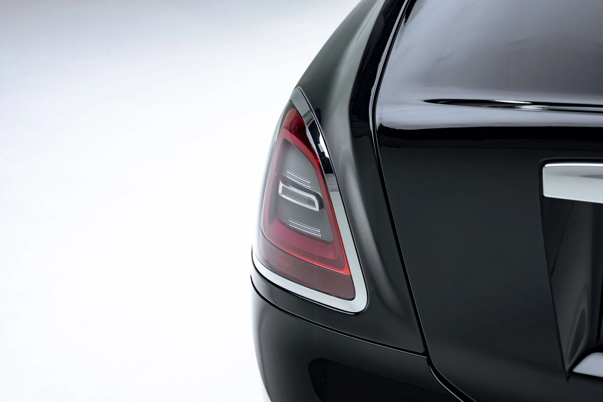 mph036_4009354958_Used_2022_Rolls_Royce_Ghost_1776983451_578286ff64