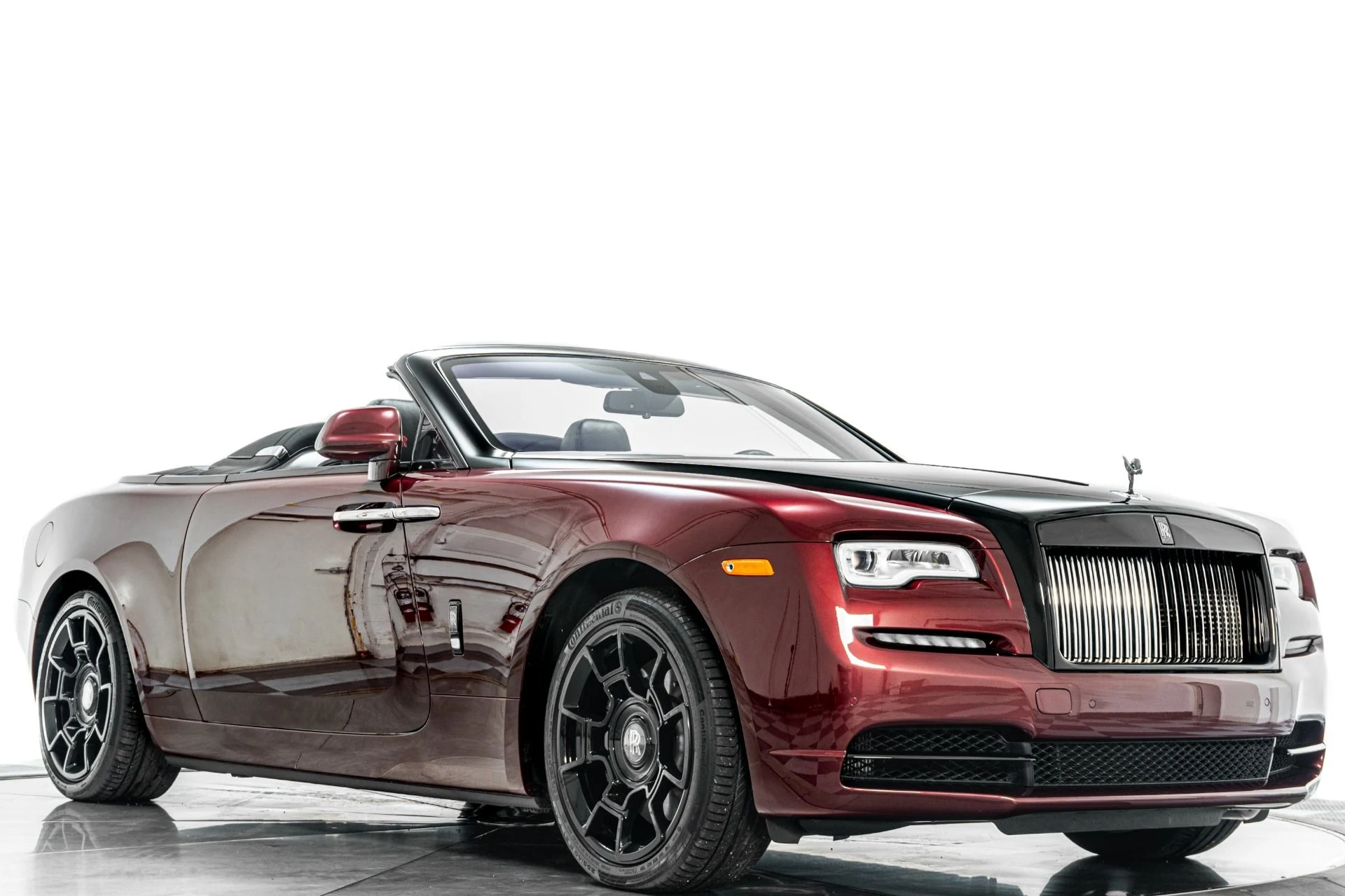 mph036_4028670222_Used_2019_Rolls_Royce_Dawn_Black_Badge_1773693933_027cf89308