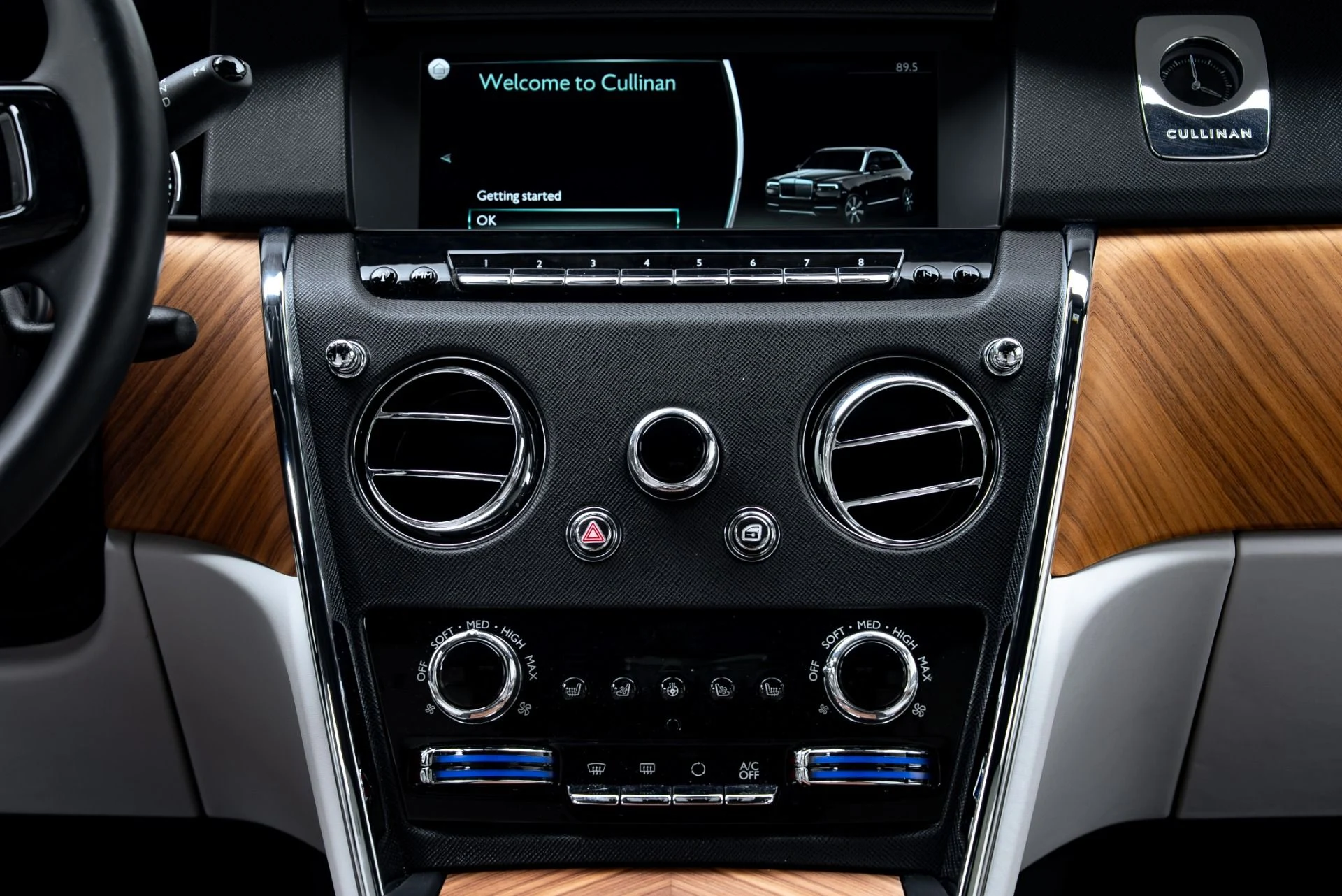 mph036_4035985417_Used_2023_Rolls_Royce_Cullinan_1777310585_0c661bf3fc