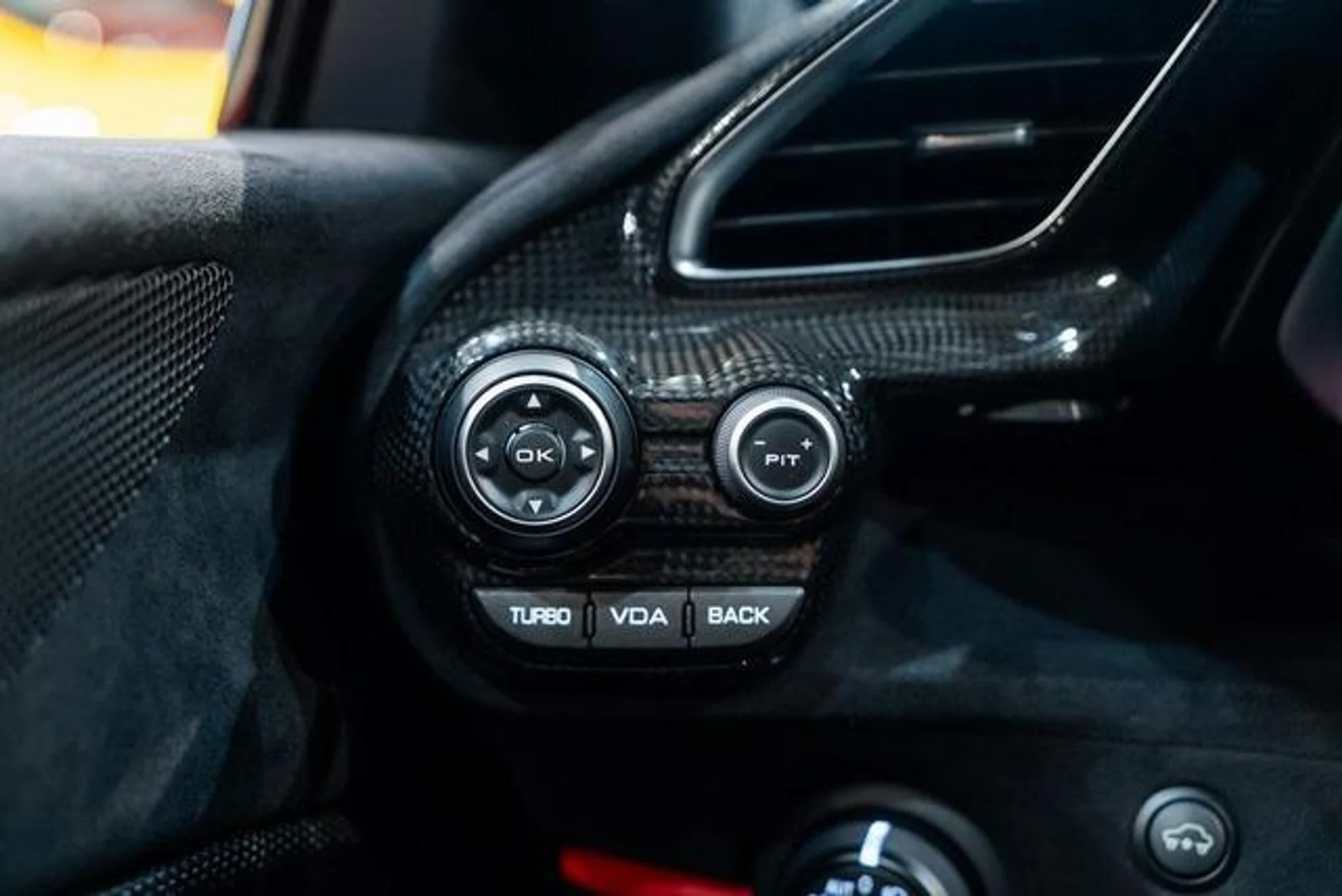 mph036_403902121_ML_42_Stf3_Tlig_V4l_M14_gl_D_0lr_U_f965f4d8c0