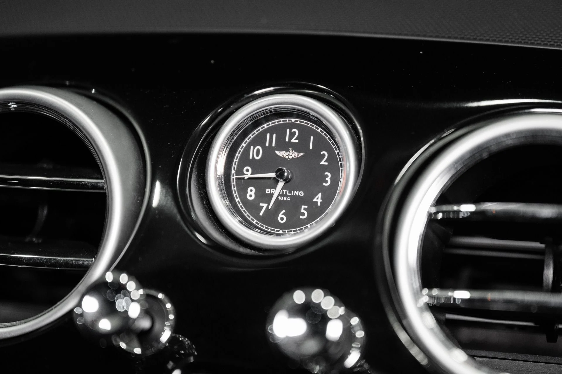 mph036_4039539766_Used_2014_Bentley_Flying_Spur_1764428362_fcc76fb0ff