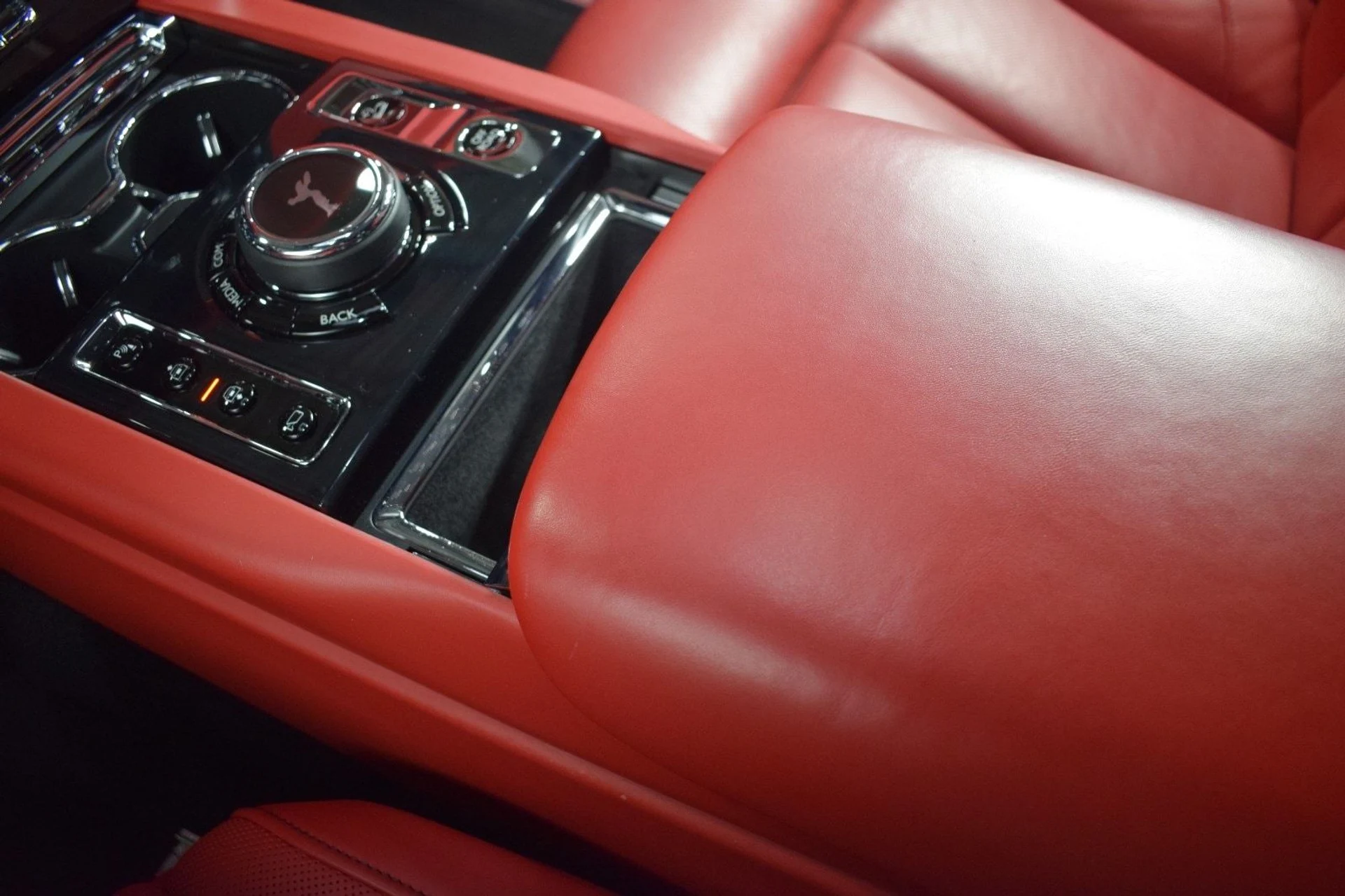 mph036_4039754692_60c81c1e05f04da79fc72ce9990f8ed1x_6b97d66374