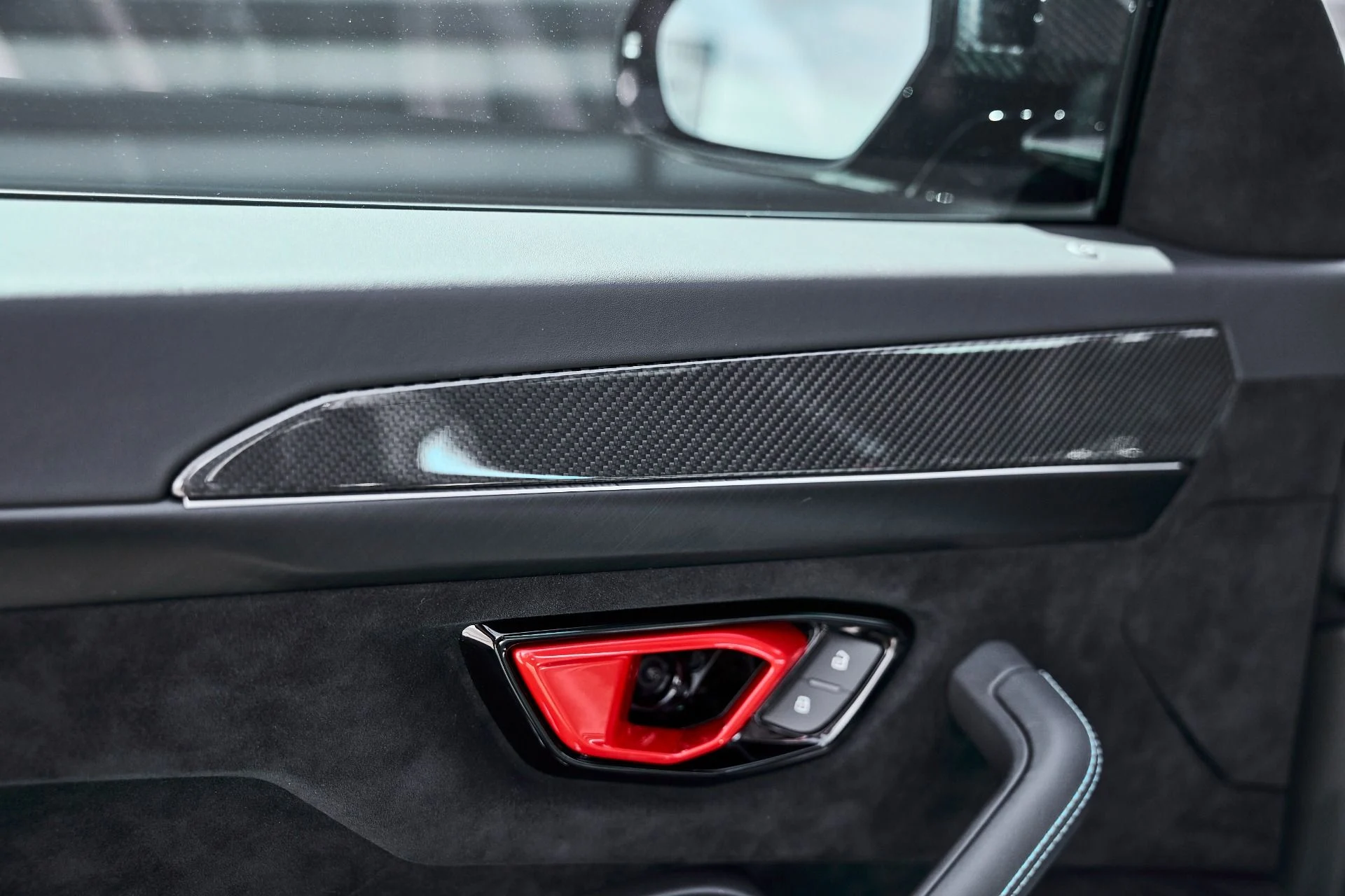 mph036_4040665400_Used_2024_Lamborghini_Urus_Performante_1779865512_4481109057