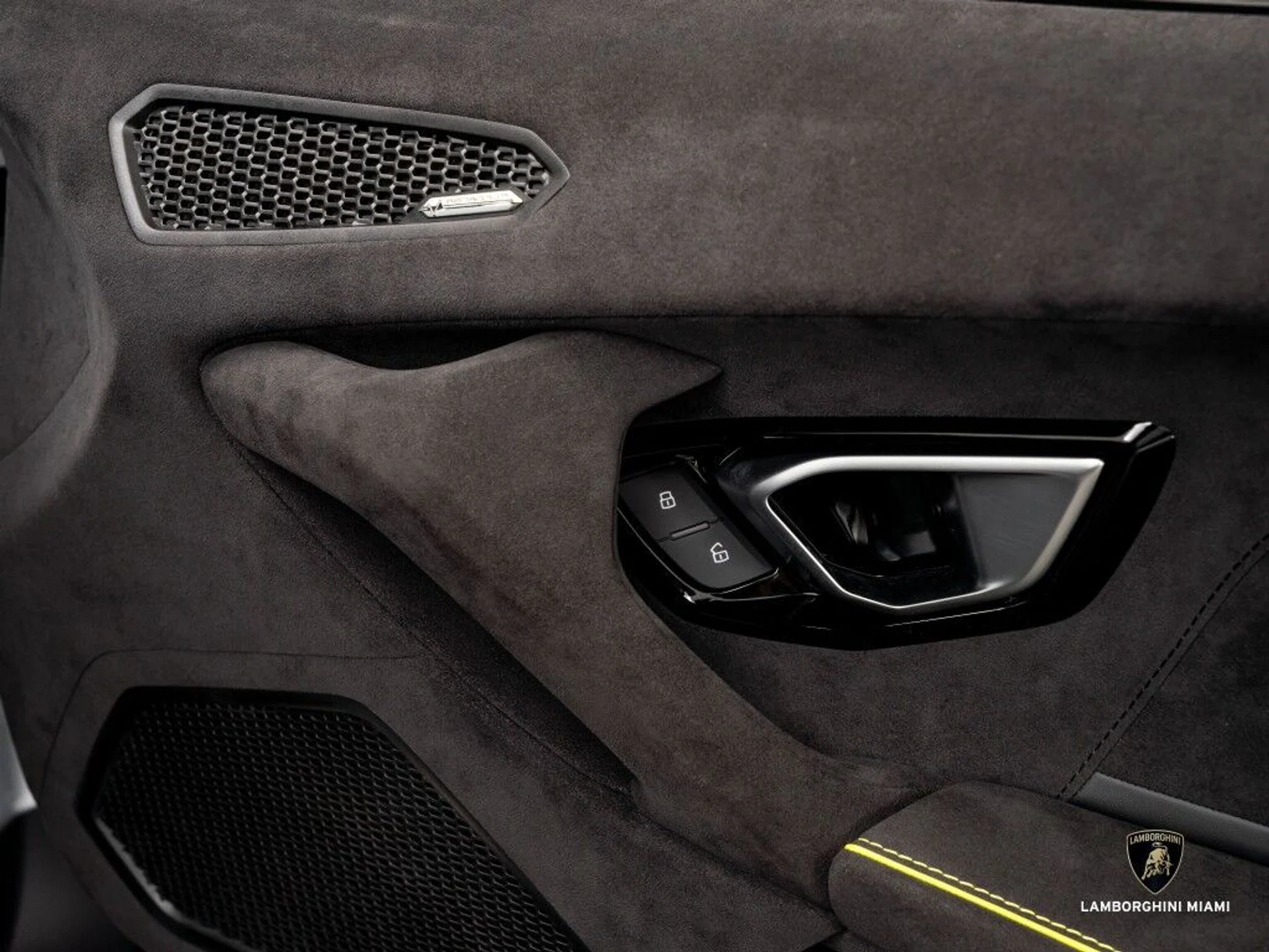 mph036_4045409665_31044d9e3e1e0d5d042bdcd2ec681e8c_3ee8c913ab