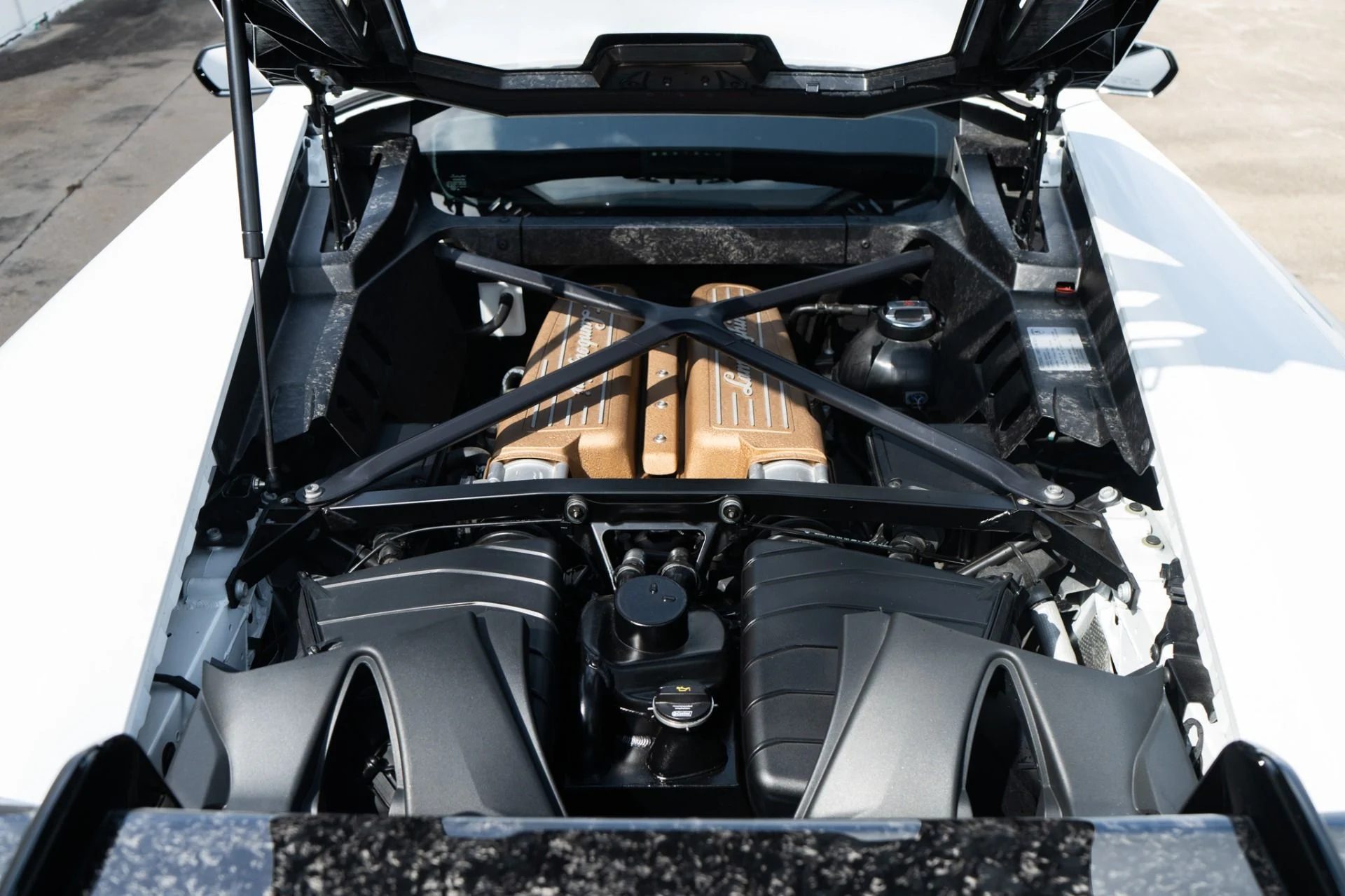 mph036_4062215508_Used_2018_Lamborghini_Huracan_LP_640_4_Performante_1773180034_6f38df764c