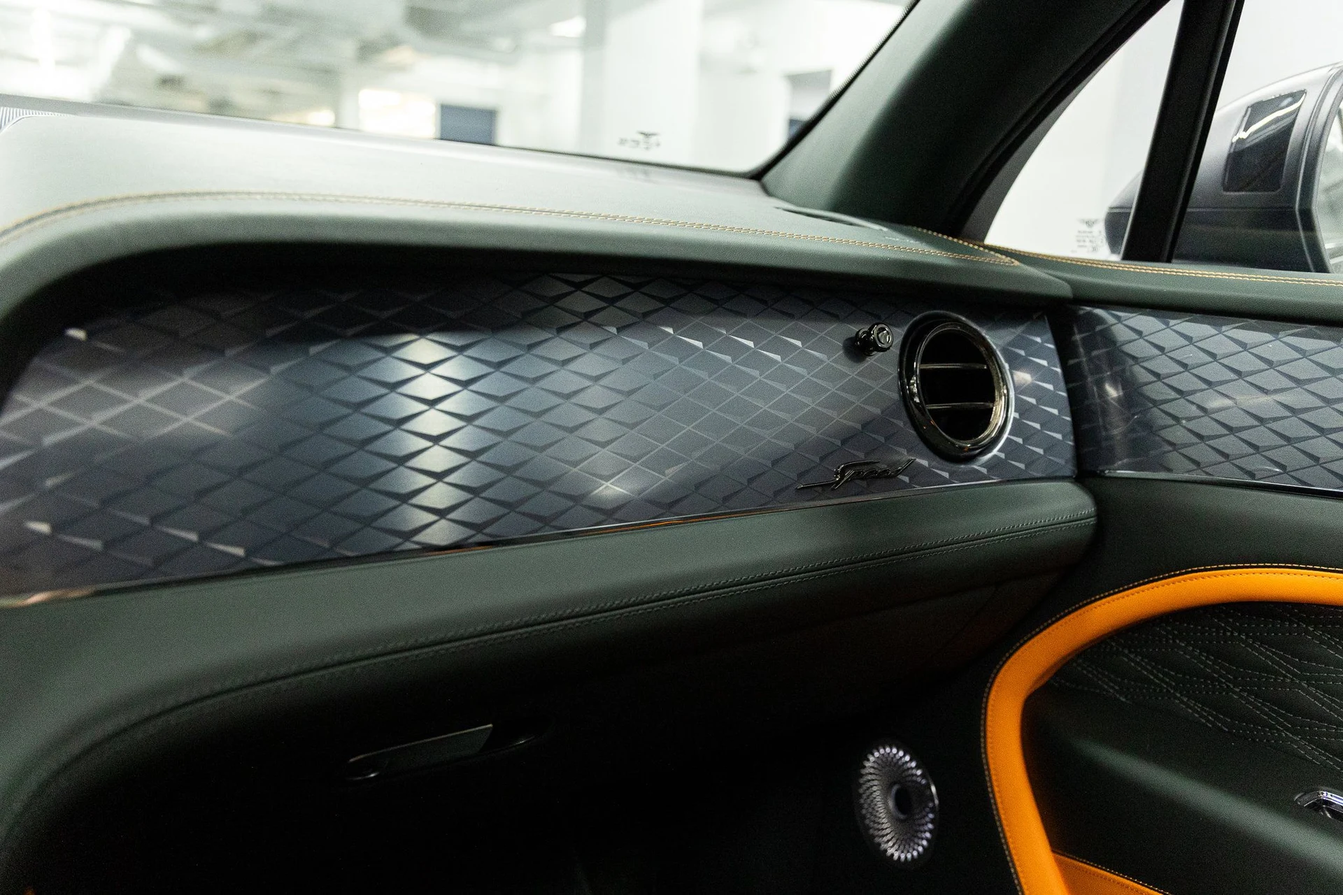 mph036_4066109934_739bcd00ef32416f1c0915995a81e3f8x_4cf59201d3