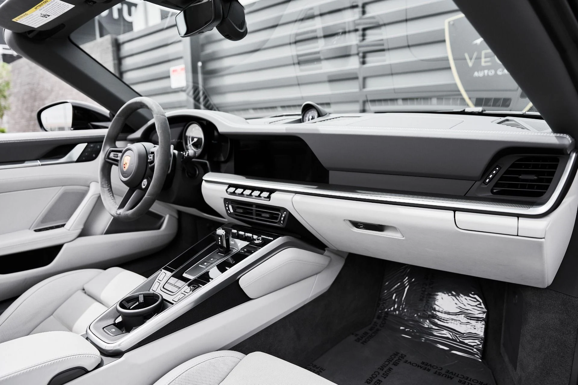 mph036_4073202524_Used_2024_Porsche_911_Turbo_S_1774923313_496a304e93