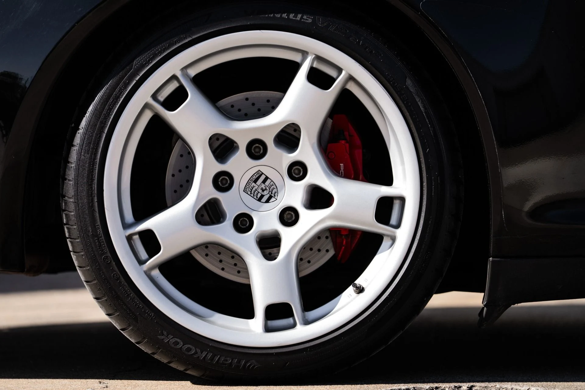 mph036_4078771681_Used_2006_Porsche_911_Carrera_4_S_1765481639_18f7288453