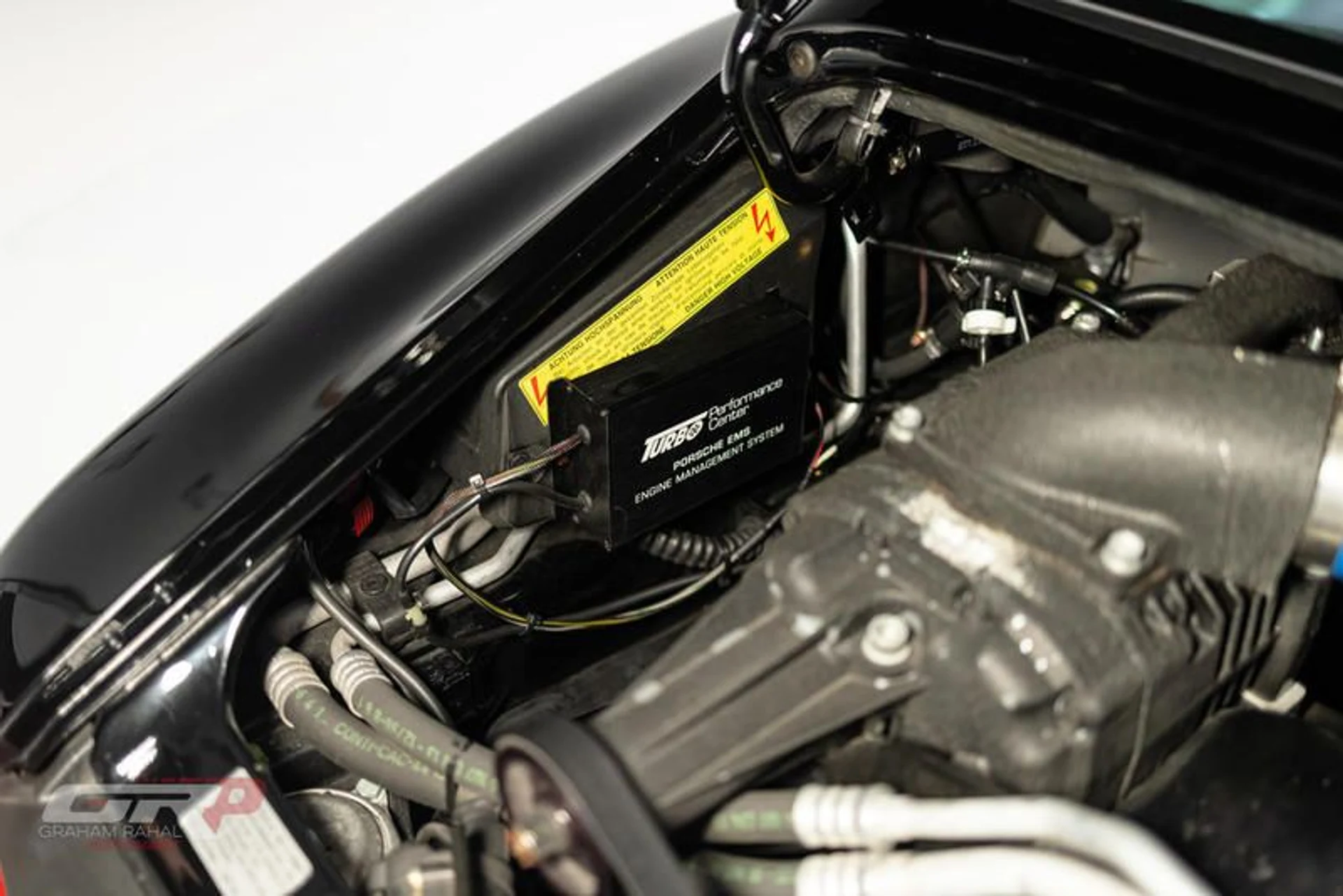 mph036_4083652054_A88_A30_CF_7_C23_49_D2_9617_F1_EF_6_E1762_EB_84147c3e25