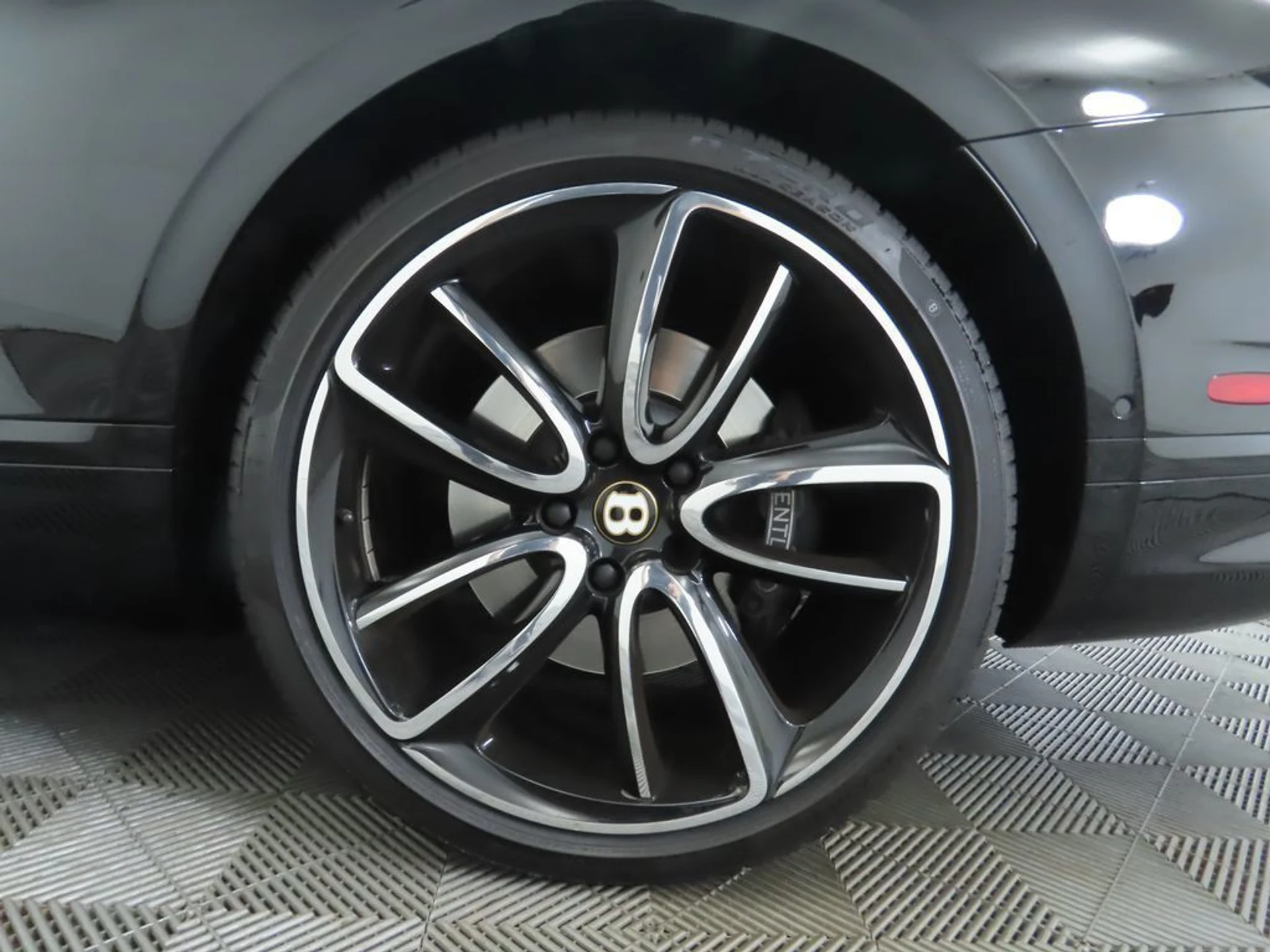 mph036_4089757812_used_2020_bentley_continental_gtv8firsteditionconvertible_8119_22948234_37_1024_8dc7f7039c