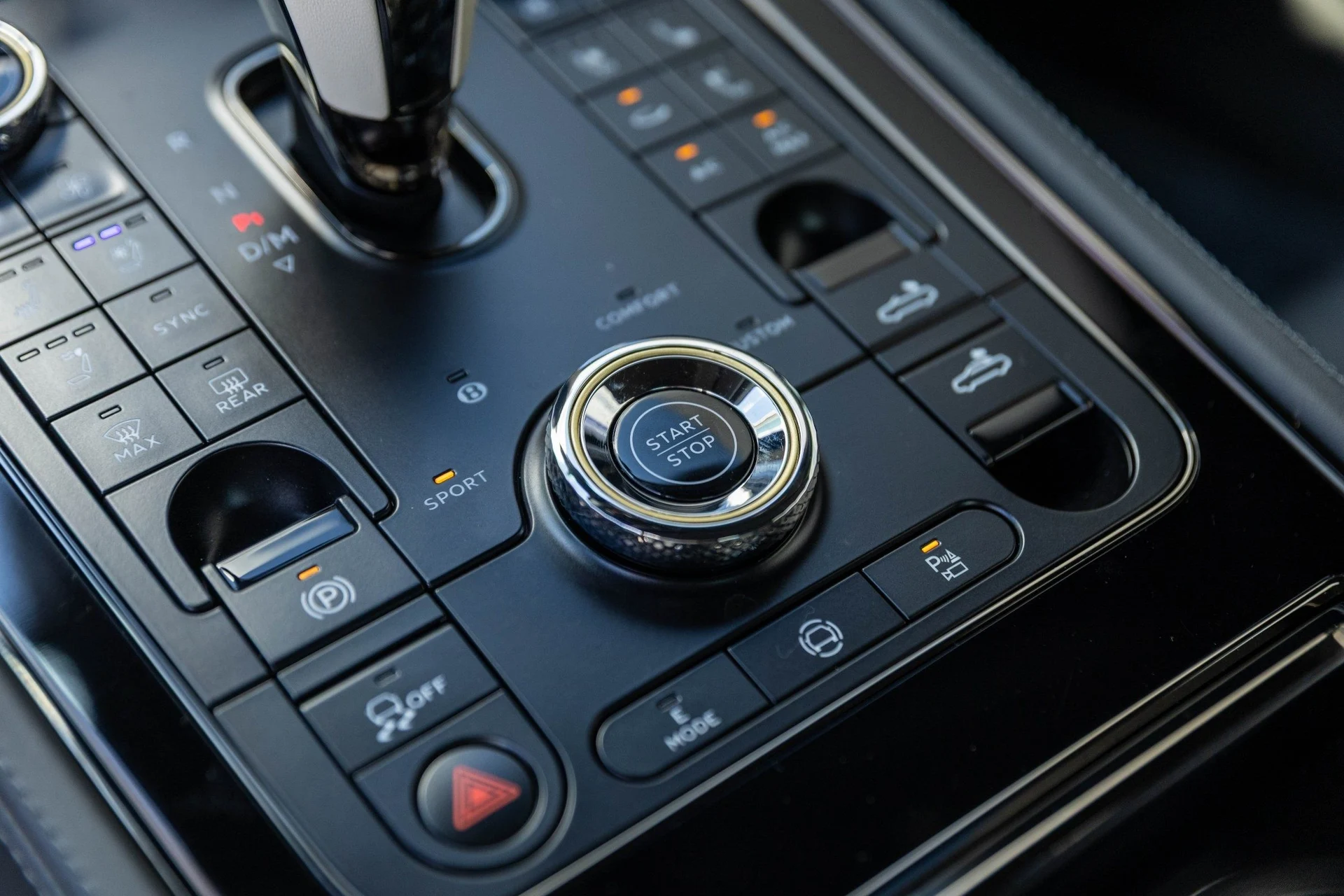 mph036_4096239258_Hi_Tech_Luxury_Imports_LLC_SCBDP_4_ZG_0_SC_023562_image_36_99291c54a7