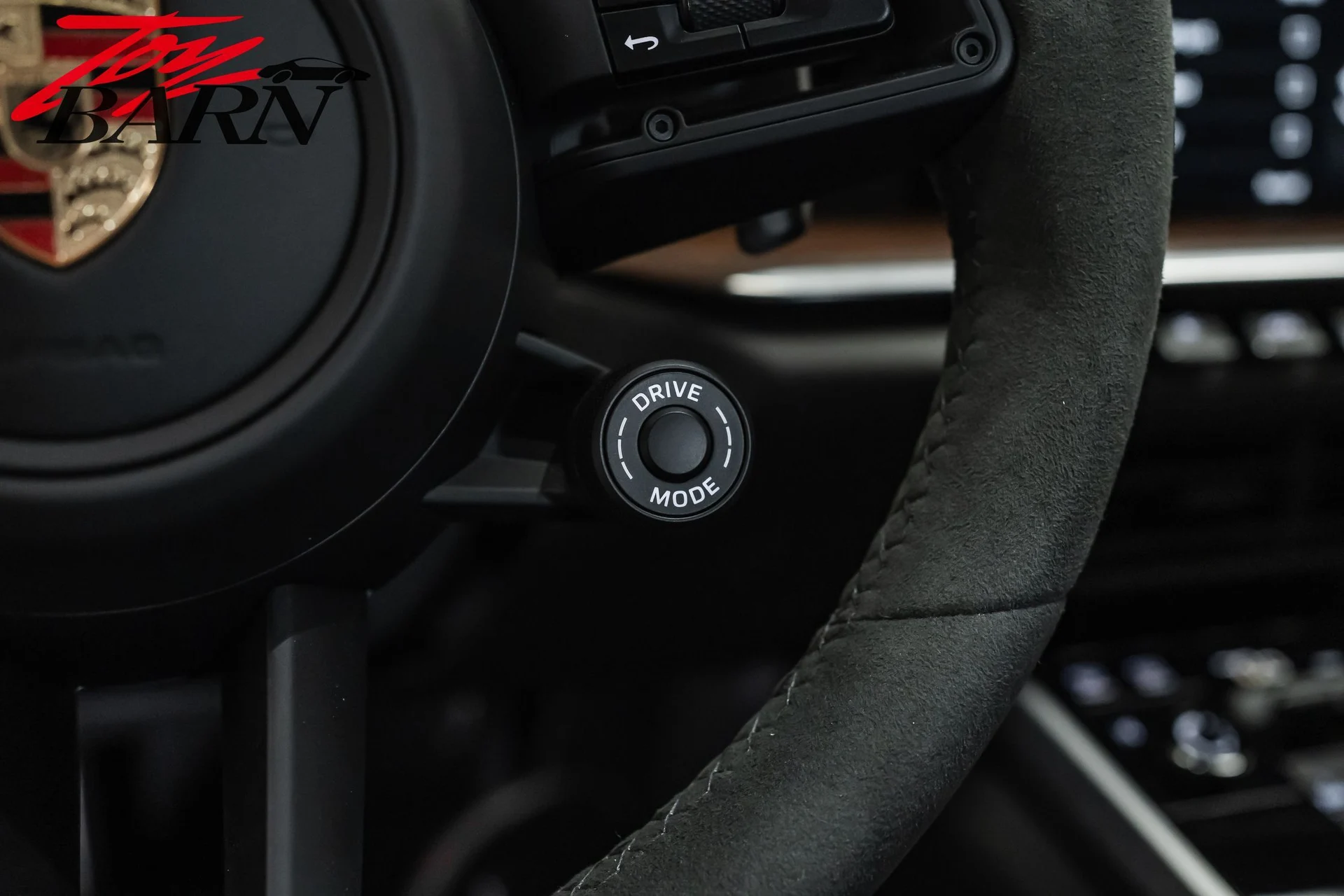 mph036_4105688114_e4ecc8380db8f02c980eff7477696a6ax_5f75f09ea4