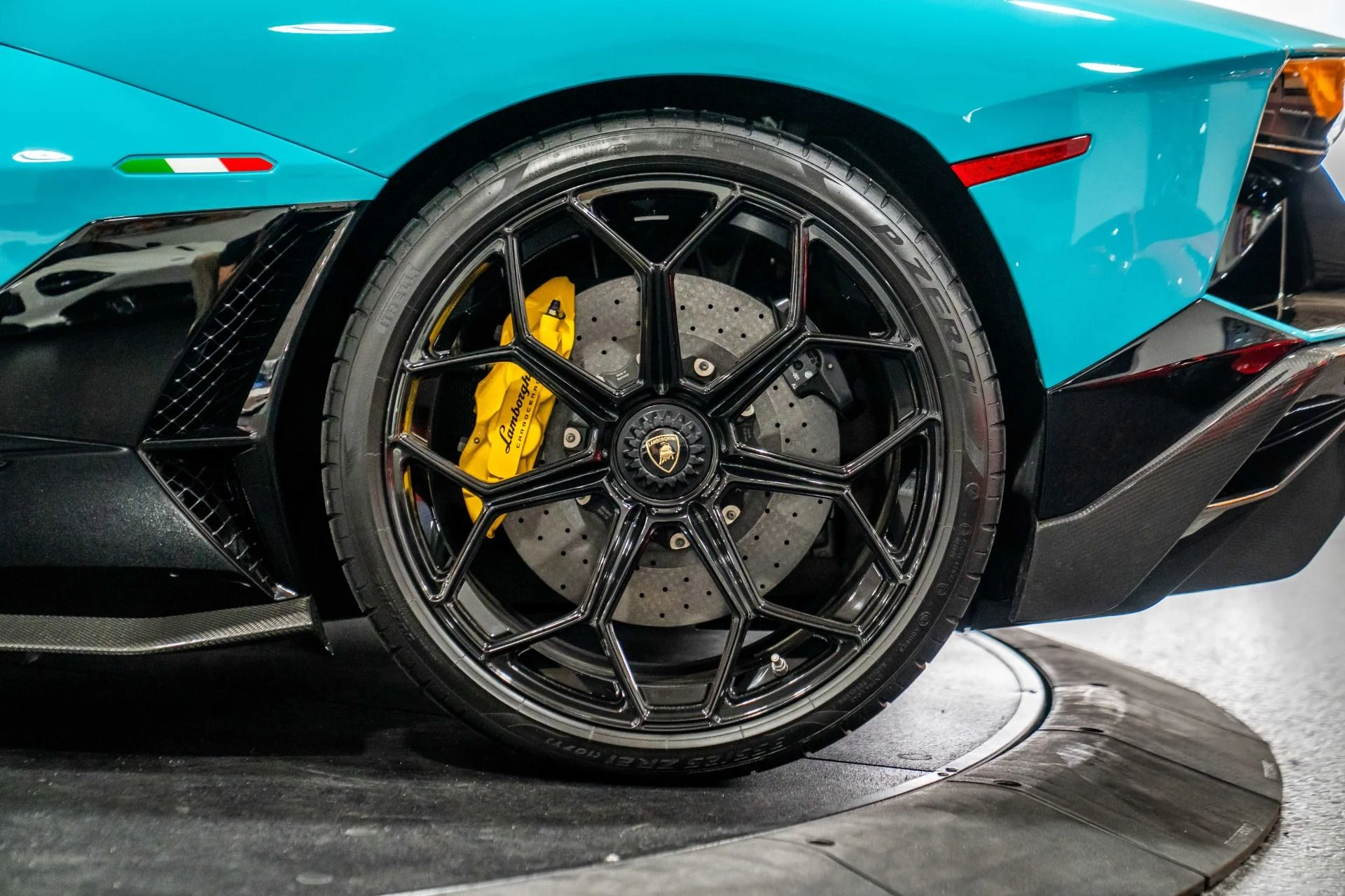 mph036_4108692381_Used_2022_Lamborghini_Aventador_LP_780_4_Ultimae_BLU_GLUACO_F1_Brilliant_Exhaust_1766165841_9c37c7df8e