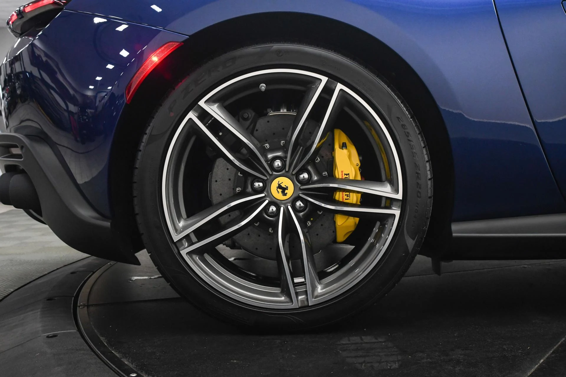 mph036_4118903216_Used_2025_Ferrari_Roma_Spider_Spider_1754640533_9bea990a05