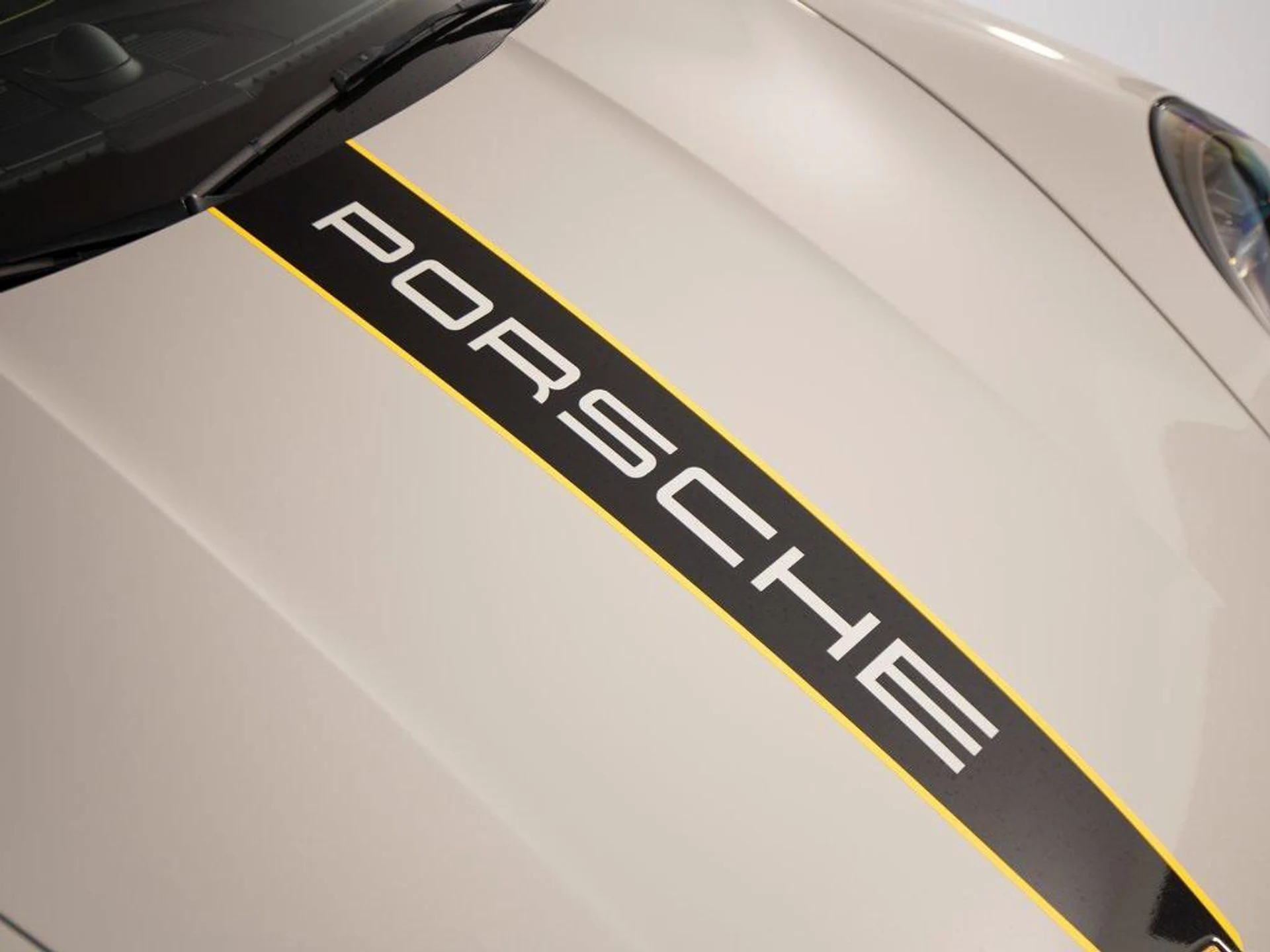 mph036_4137993020_f5_Nnxye77we_figz_R_El_R_1_K5m_GE_fe23e56a9e