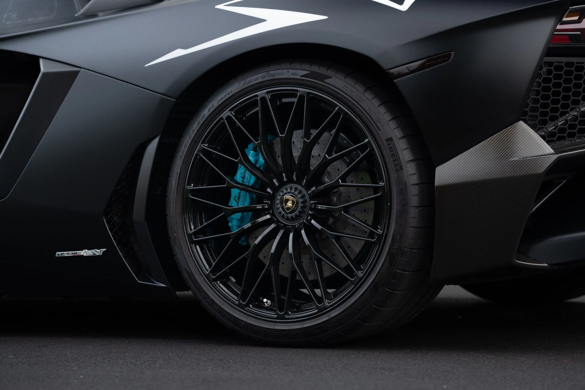 mph036_4163464617_Used_2016_Lamborghini_Aventador_LP_750_4_SV_1768280004_be27b7bff3