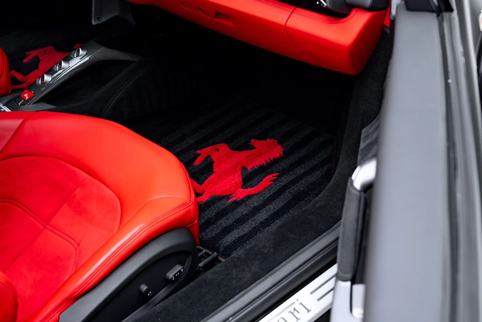 mph036_4171573166_Used_2019_Ferrari_488_GTB_1778776407_f6e1188f06