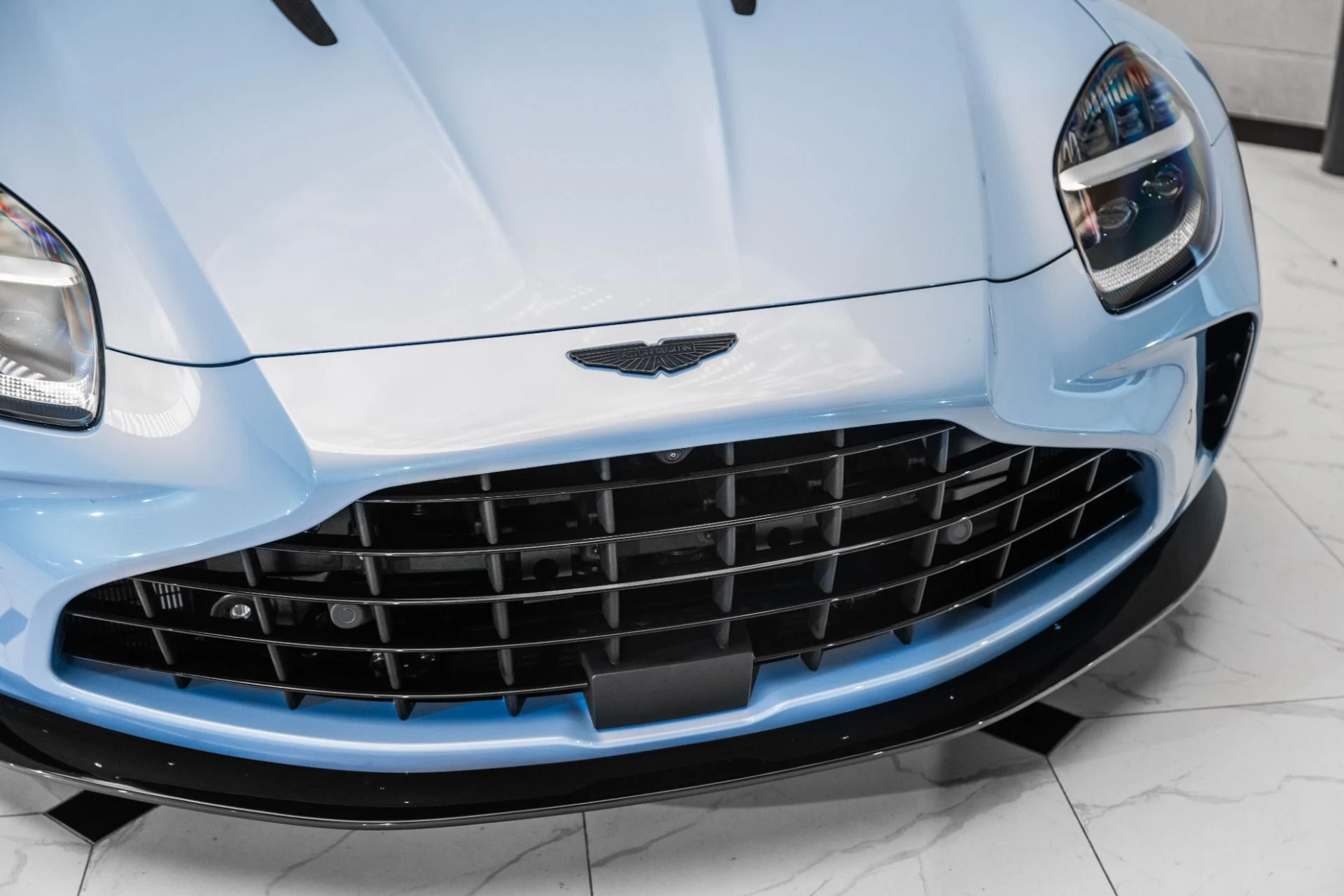 mph036_417712954_New_2026_ASTON_MARTIN_VANTAGE_1759240597_b5120c9d32