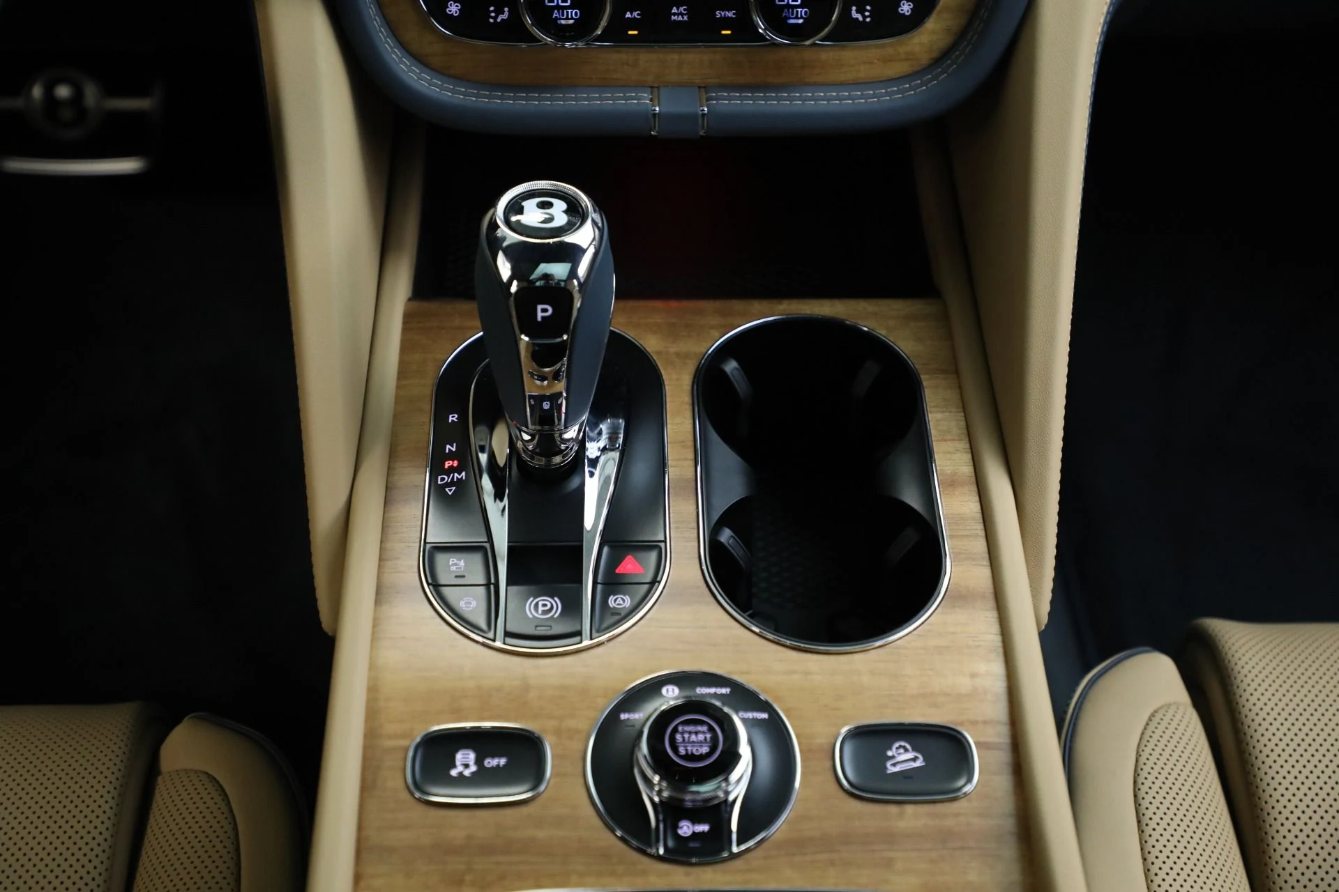 mph036_4177970115_New_2025_Bentley_Bentayga_EWB_Azure_V8_b57306f15b