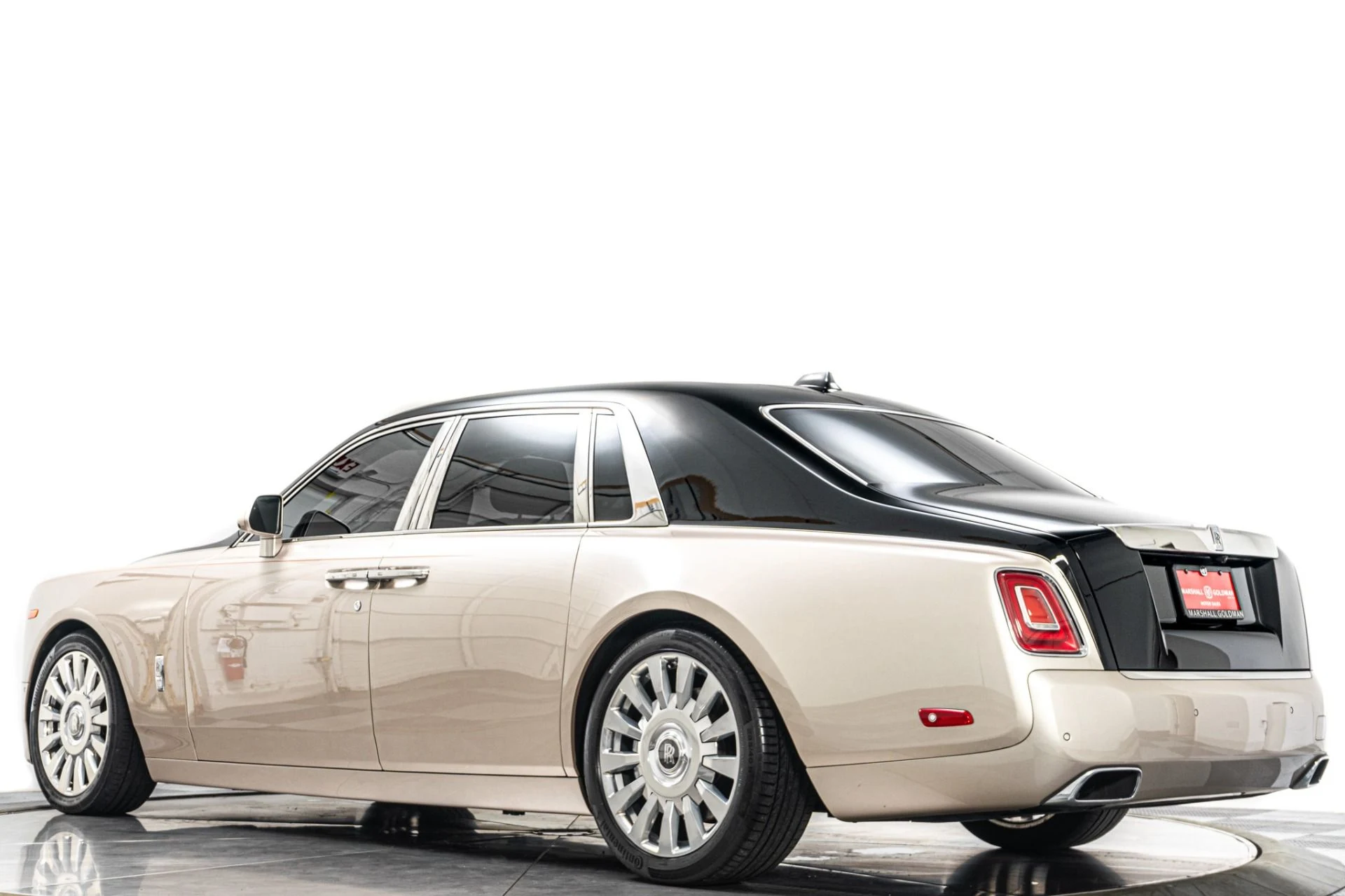 mph036_4180503562_Used_2019_Rolls_Royce_Phantom_The_Phantom_Package_Two_Tone_Paint_Bespoke_Audio_1785353671_b21f918724