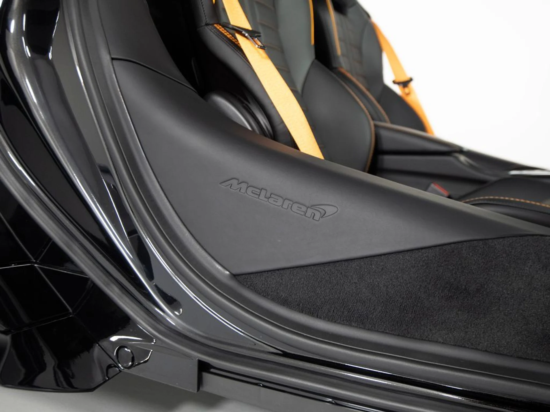 mph036_4180885853_c7eade0ad0614147b69aafb116b1b9a5x_9572decc8c