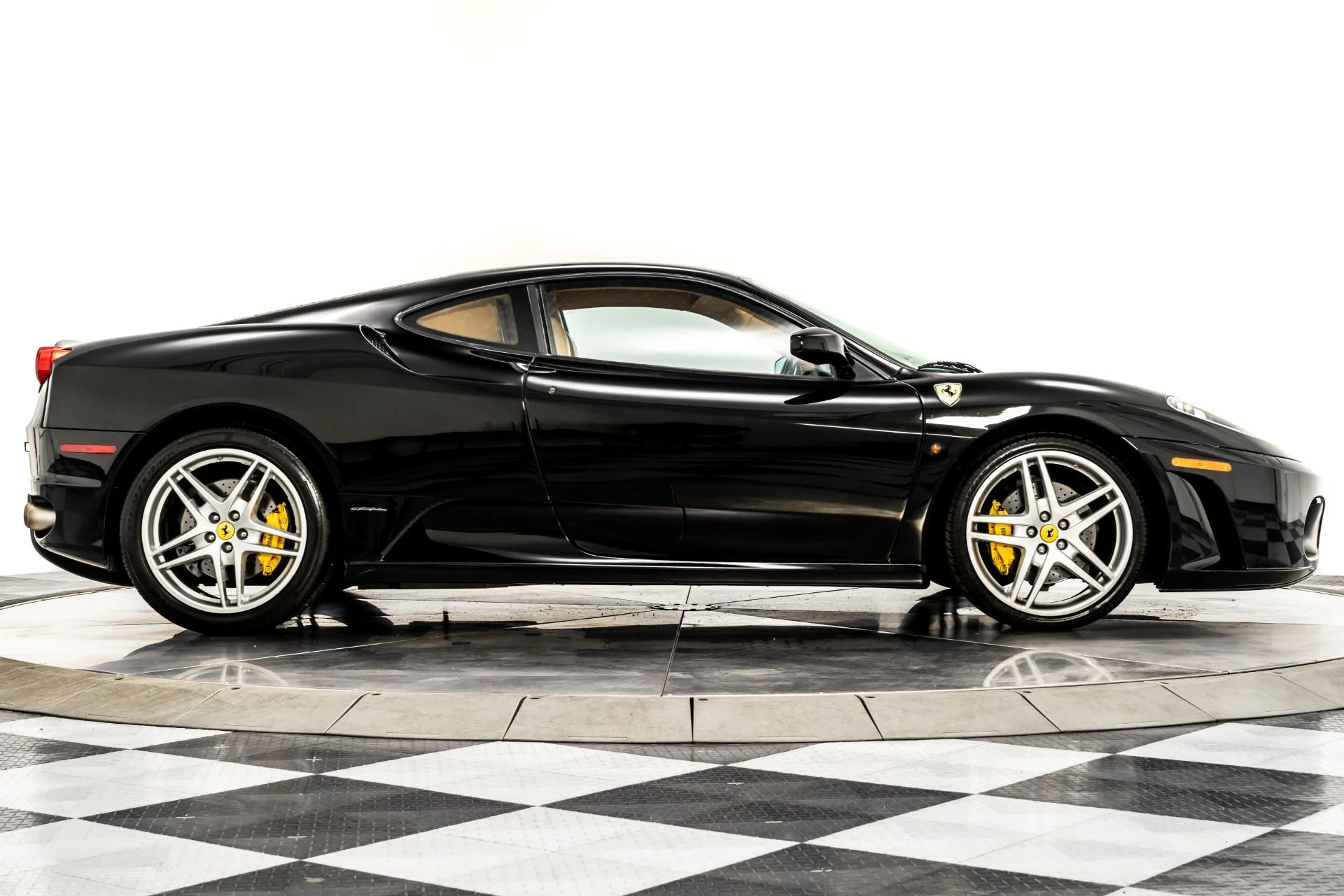 mph036_4180932627_Used_2007_Ferrari_F430_Berlinetta_1761233801_3d65e289bb