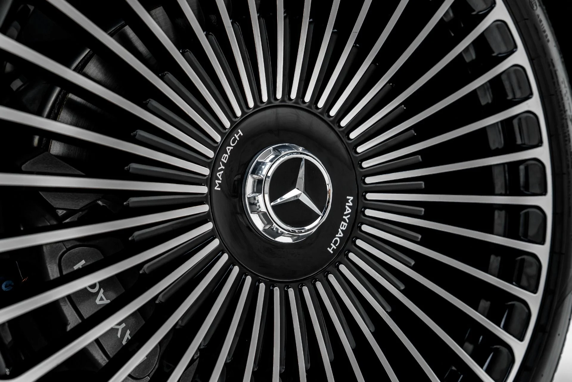 mph036_4188054769_Used_2026_Mercedes_Benz_SL_Class_Mercedes_Maybach_SL_680_1784134311_0344dac708