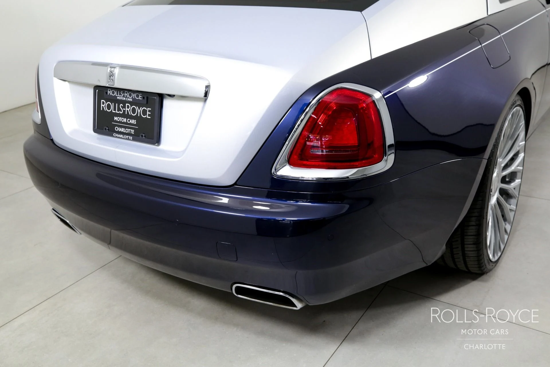 mph036_4188544425_Used_2019_Rolls_Royce_Wraith_1743453383_ffa530a7cc