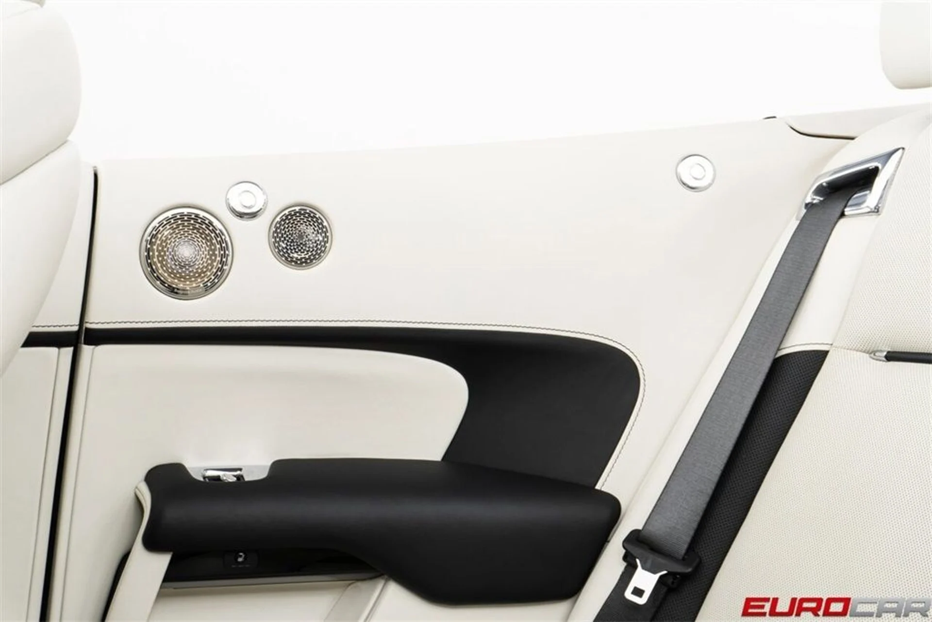 mph036_4189620897_image_37_130277a045